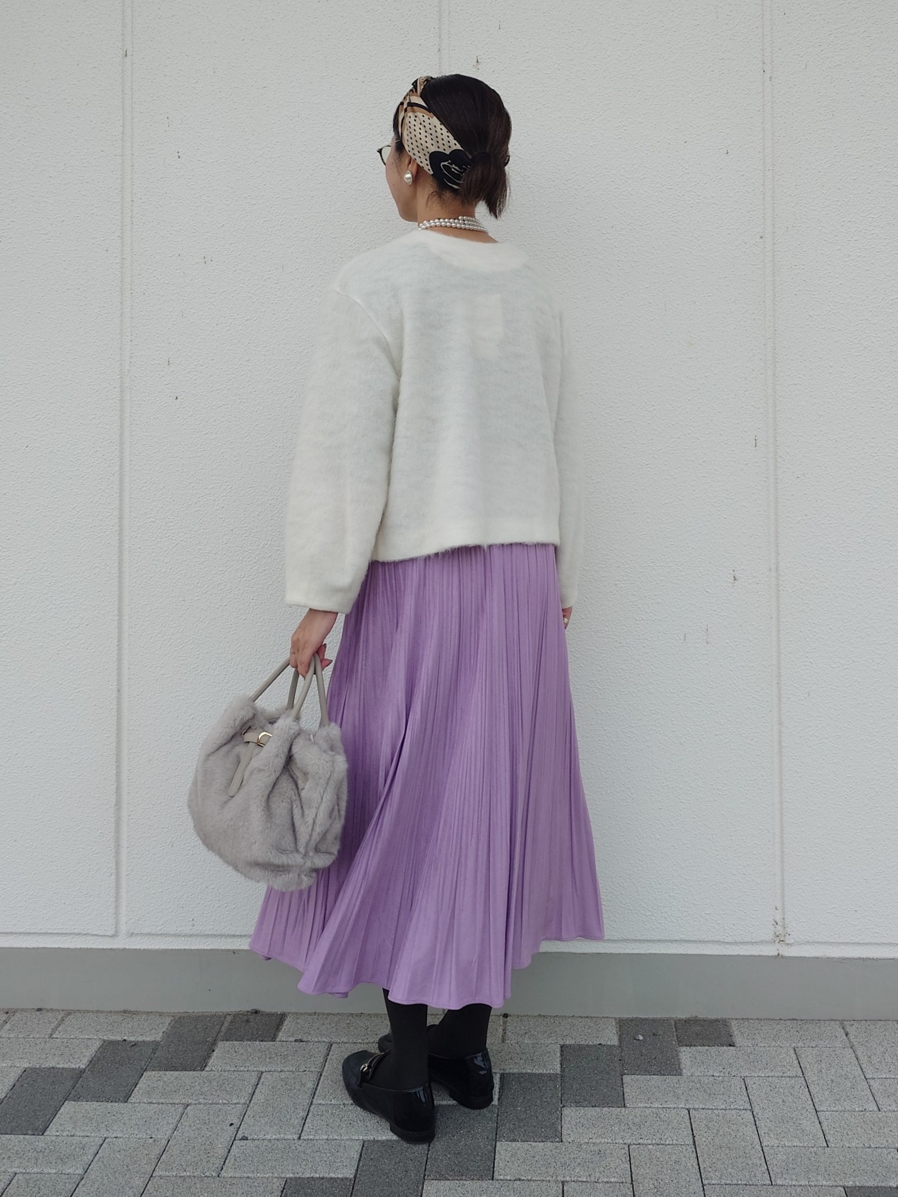 MUTSUKOさんの「UNTITLED｜【軽アウター/秋羽織り】シャギージップカーデ」を使ったコーディネート