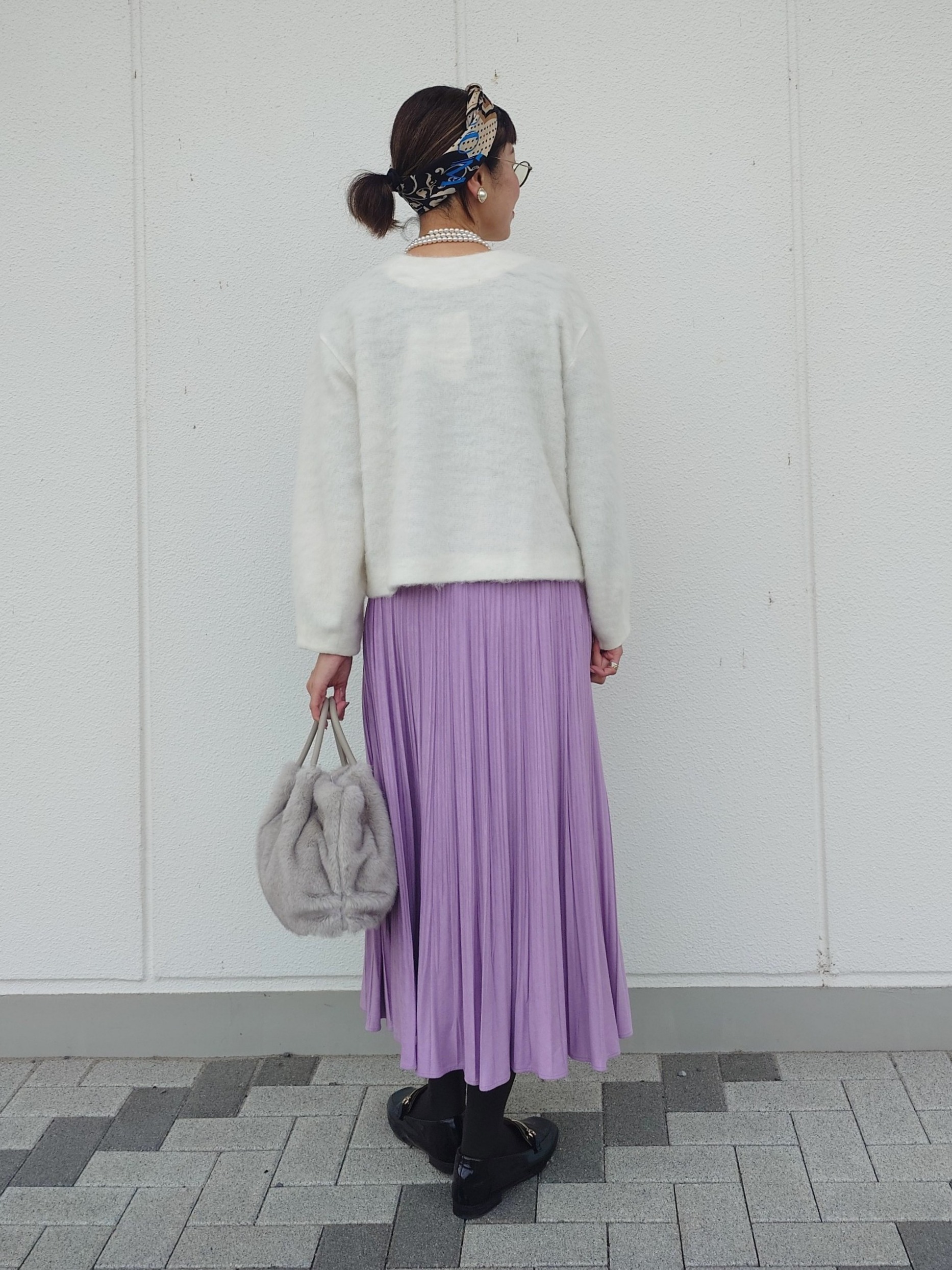 MUTSUKOさんの「UNTITLED｜【軽アウター/秋羽織り】シャギージップカーデ」を使ったコーディネート