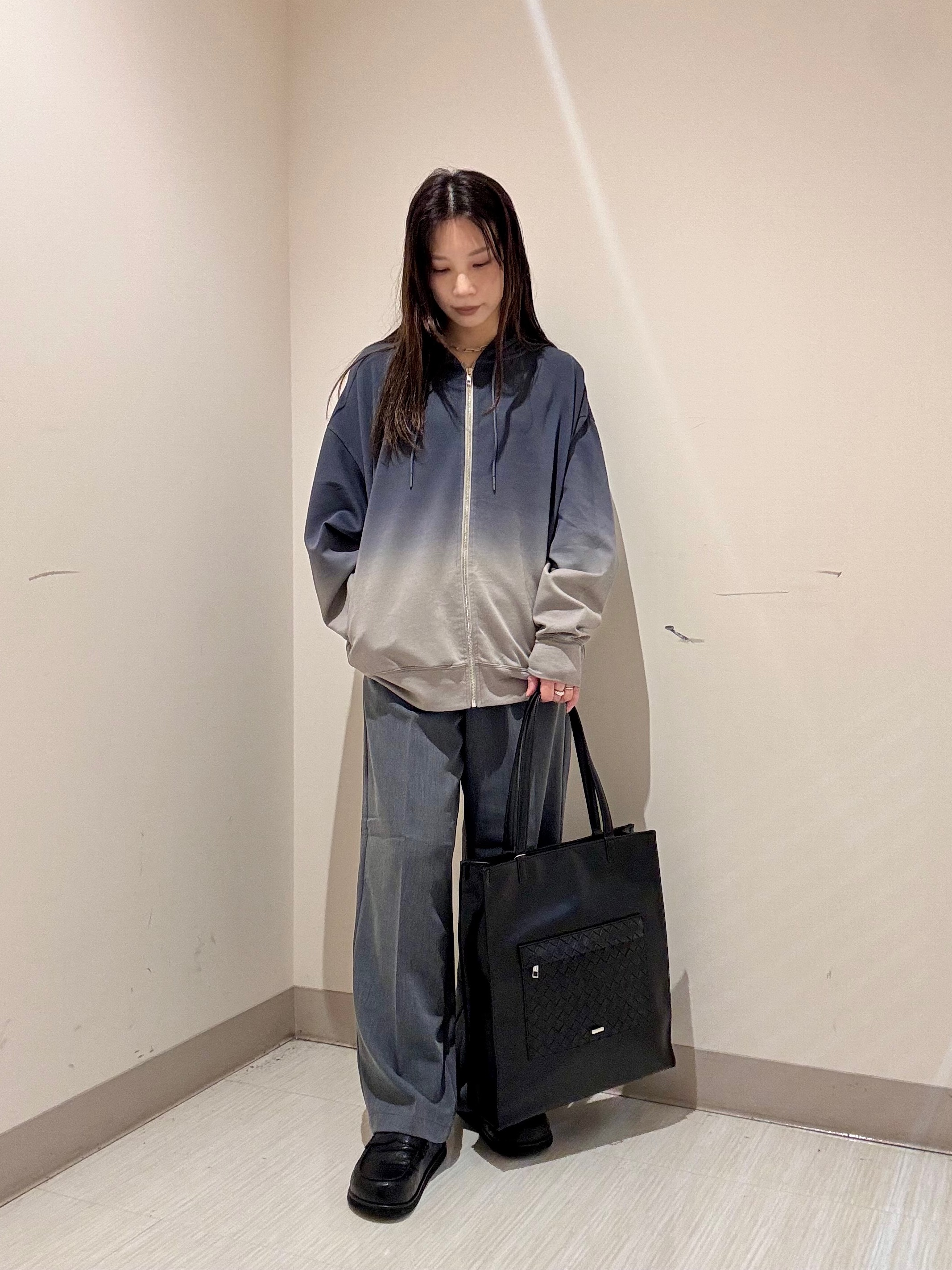 S.A.Oさんの「tk.TAKEO KIKUCHI｜【TOROMIシリーズ】グラデーションZIPパーカー」を使ったコーディネート