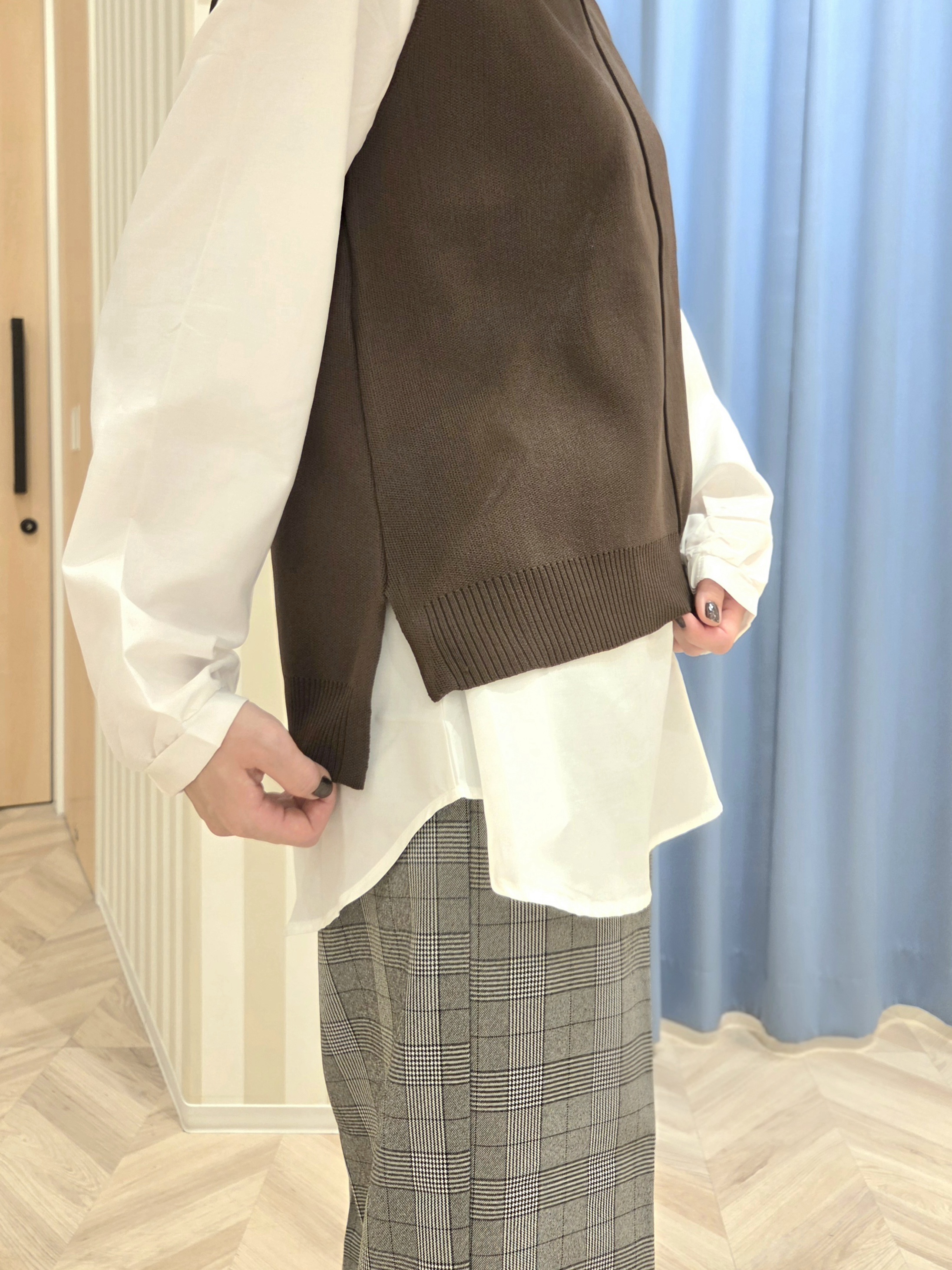 Ikumiさんの「SHOO･LA･RUE｜【2点セット/S-LL】着回し自在 スポンディッシュニットベスト＆フレアシャツ」を使ったコーディネート