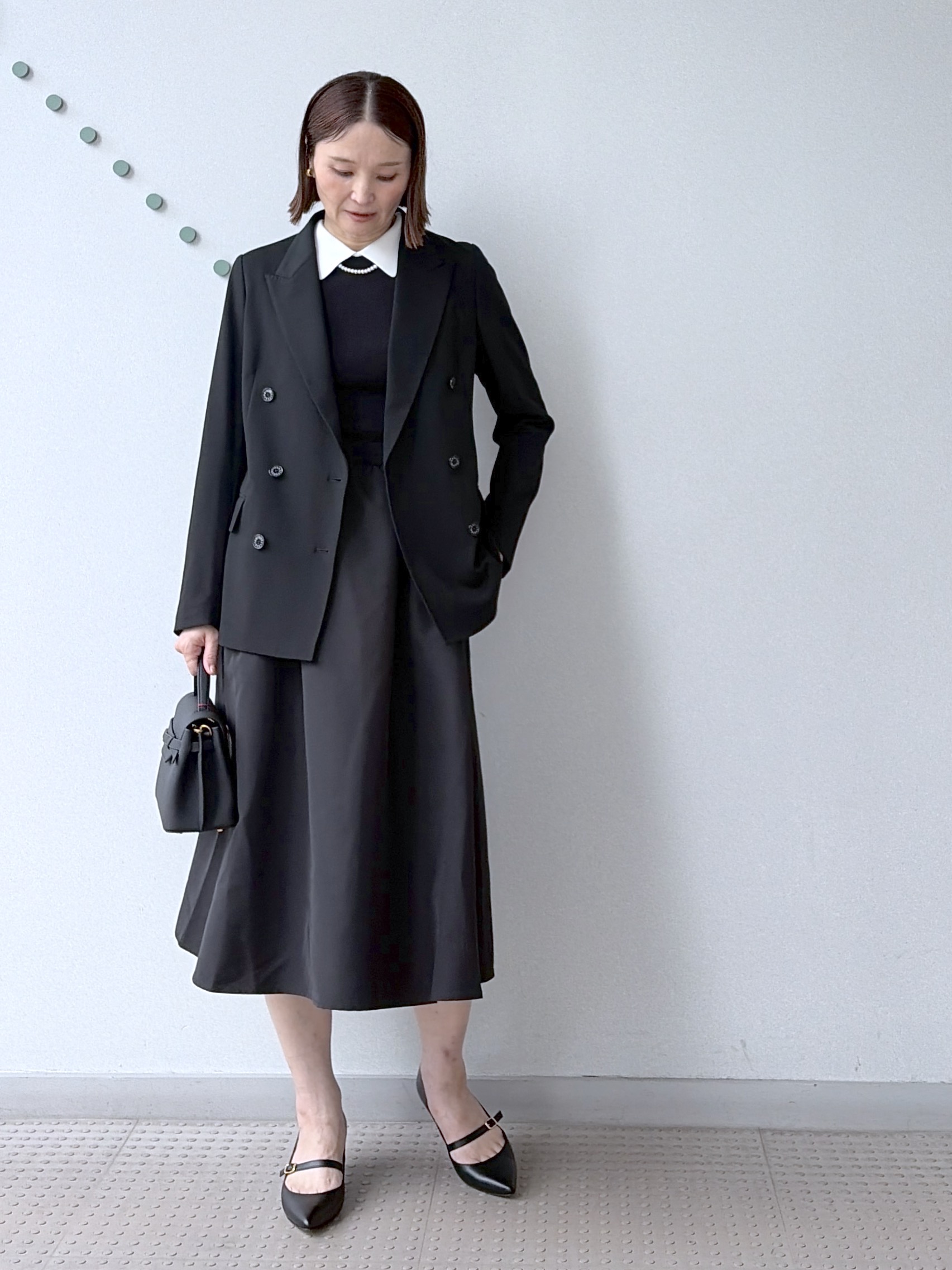yoshikadoさんの「DRESSTERIOR｜バイカラーニットコンビワンピース」を使ったコーディネート