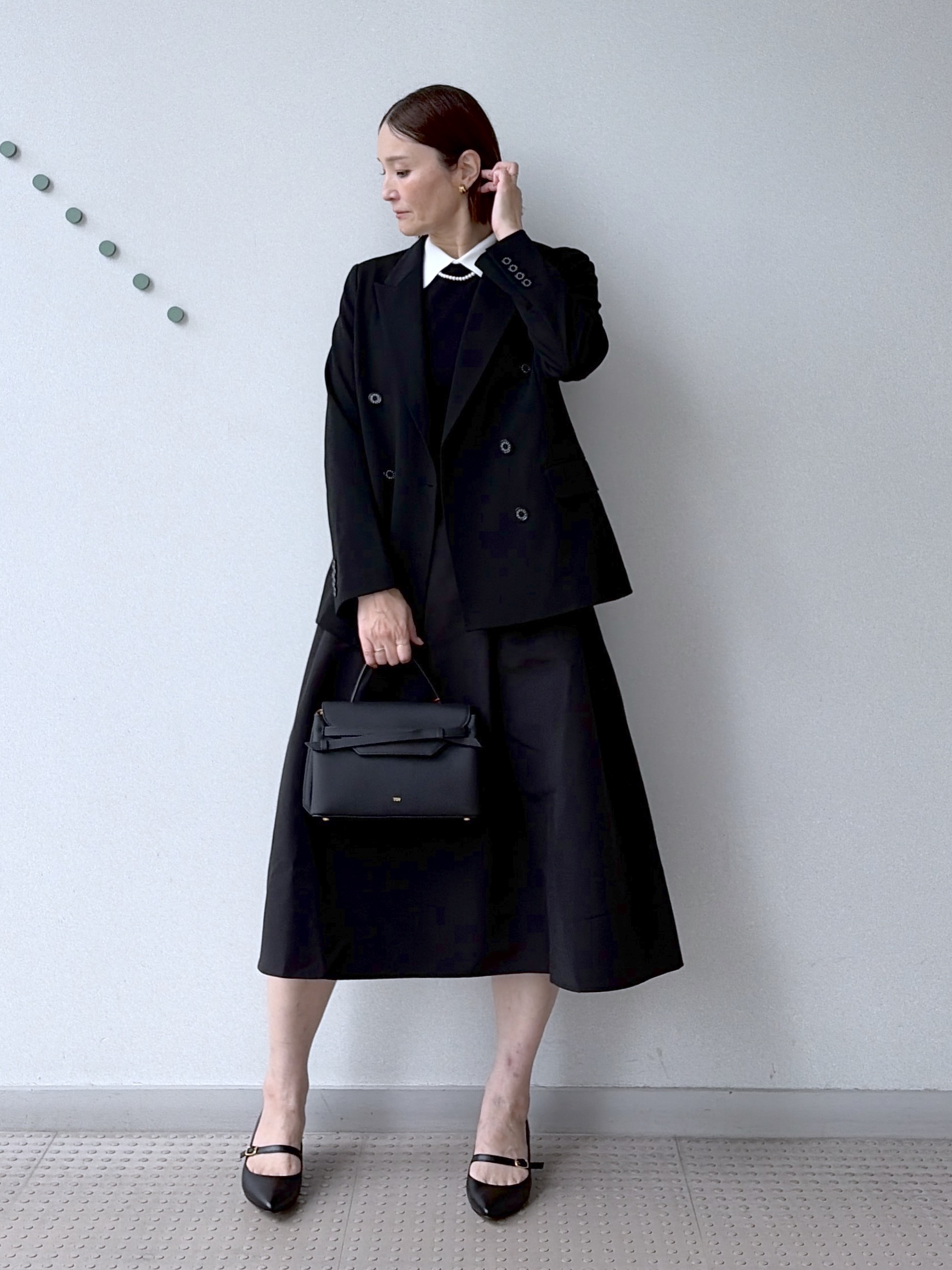 yoshikadoさんの「DRESSTERIOR｜バイカラーニットコンビワンピース」を使ったコーディネート
