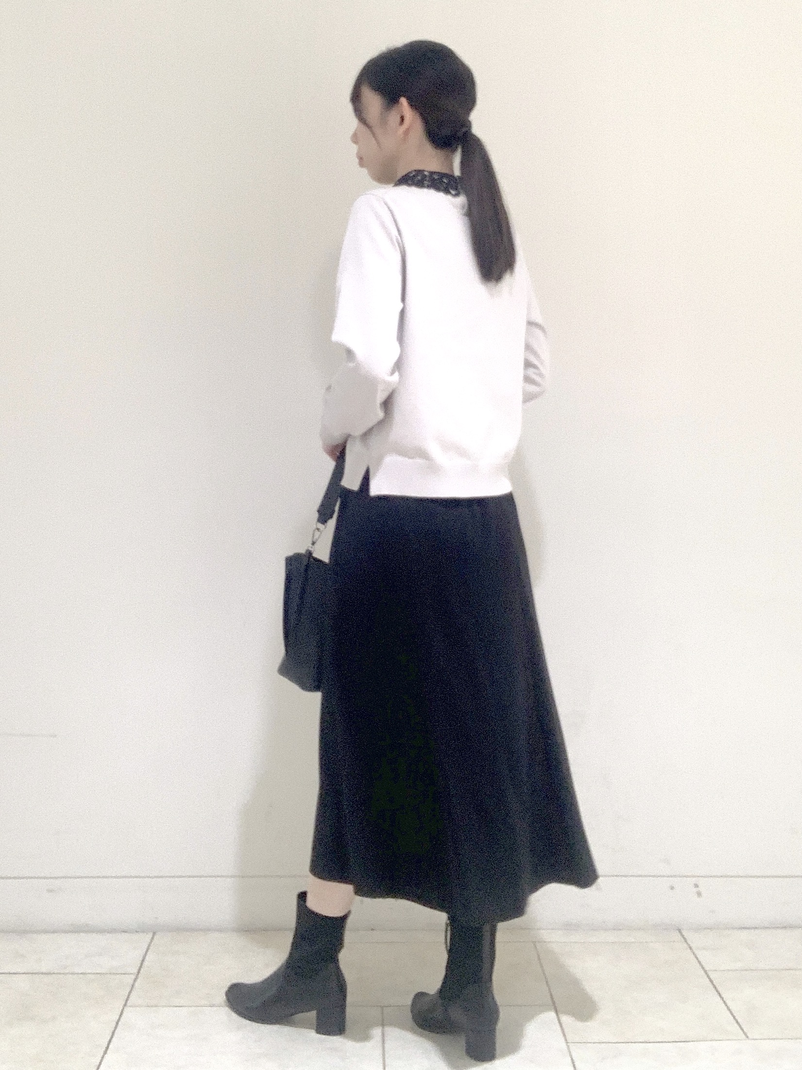 ヤマグチさんの「Reflect｜【付け衿】レース衿付きストレッチニット」を使ったコーディネート