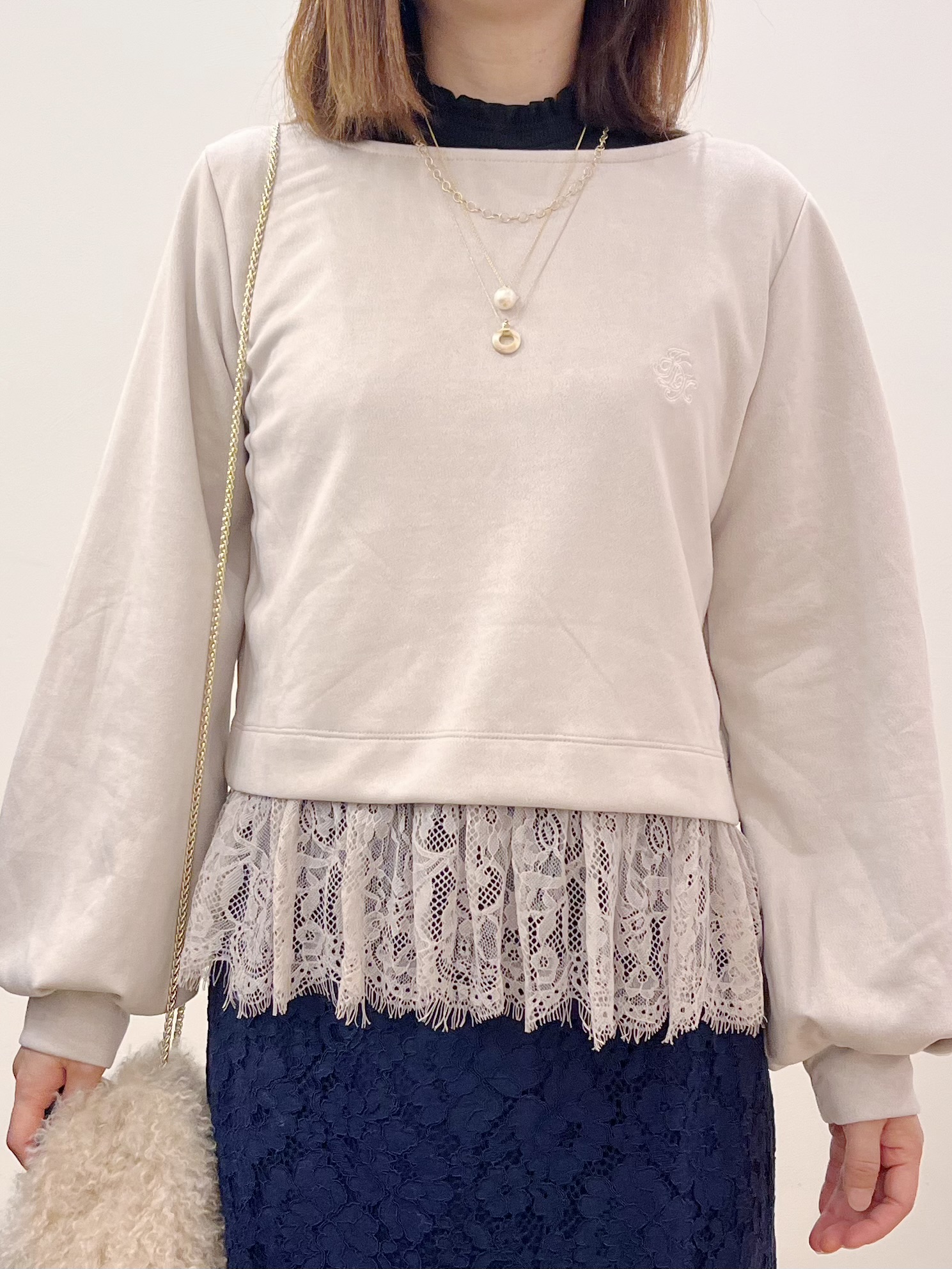 kcさんの「OPAQUE.CLIP｜スウェード裾レーストップス【洗濯機OK】」を使ったコーディネート