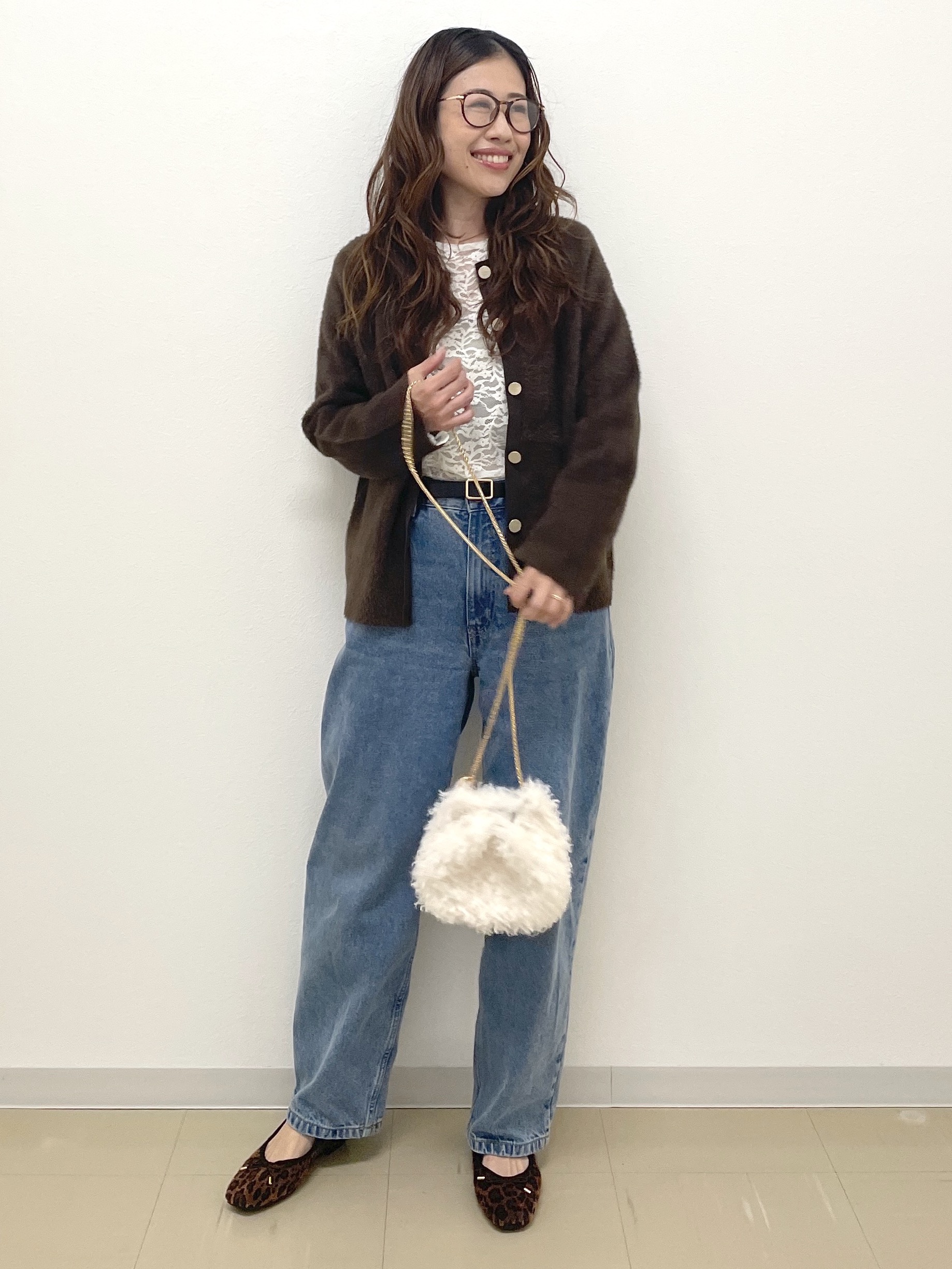 Akiさんの「OPAQUE.CLIP｜フェザーヤーンニットカーディガン【洗濯機OK】」を使ったコーディネート