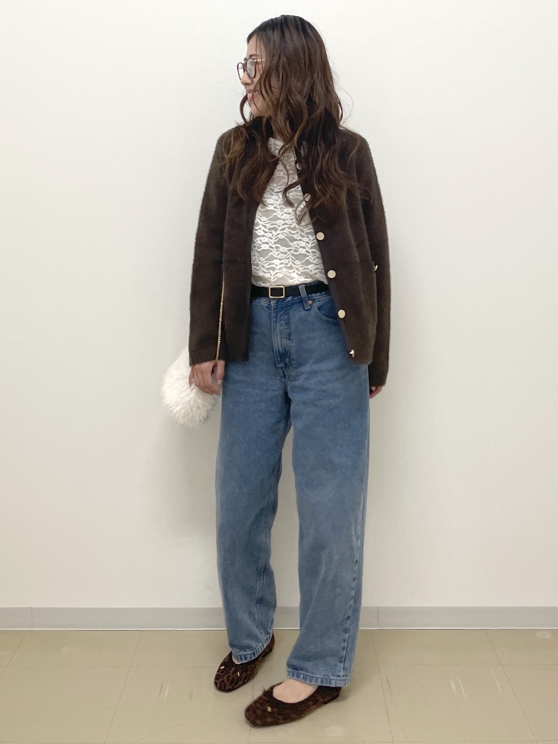 Akiさんの「OPAQUE.CLIP｜フェザーヤーンニットカーディガン【洗濯機OK】」を使ったコーディネート