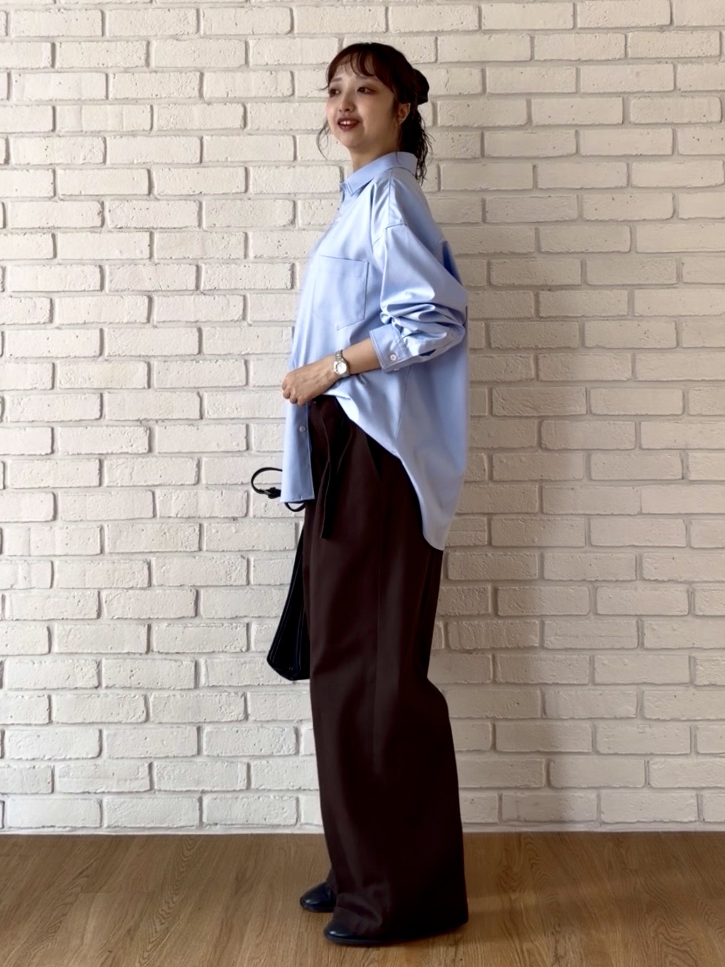 YUKAさんの「tk.TAKEO KIKUCHI｜【選べる7色】トロミドレープカラーシャツ/トロミ/梨地/7色/レギュラーカラー/長袖」を使ったコーディネート