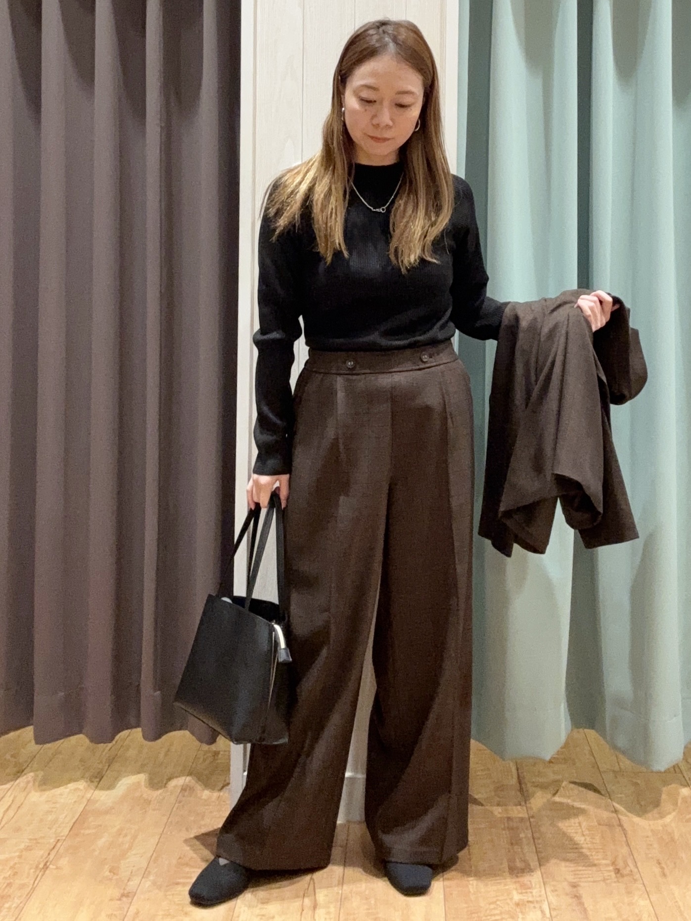 なみぞうさんの「SHOO･LA･RUE｜【セットアップ可/洗濯後しわになりにくい】ウールフィール ダブルジャケット」を使ったコーディネート