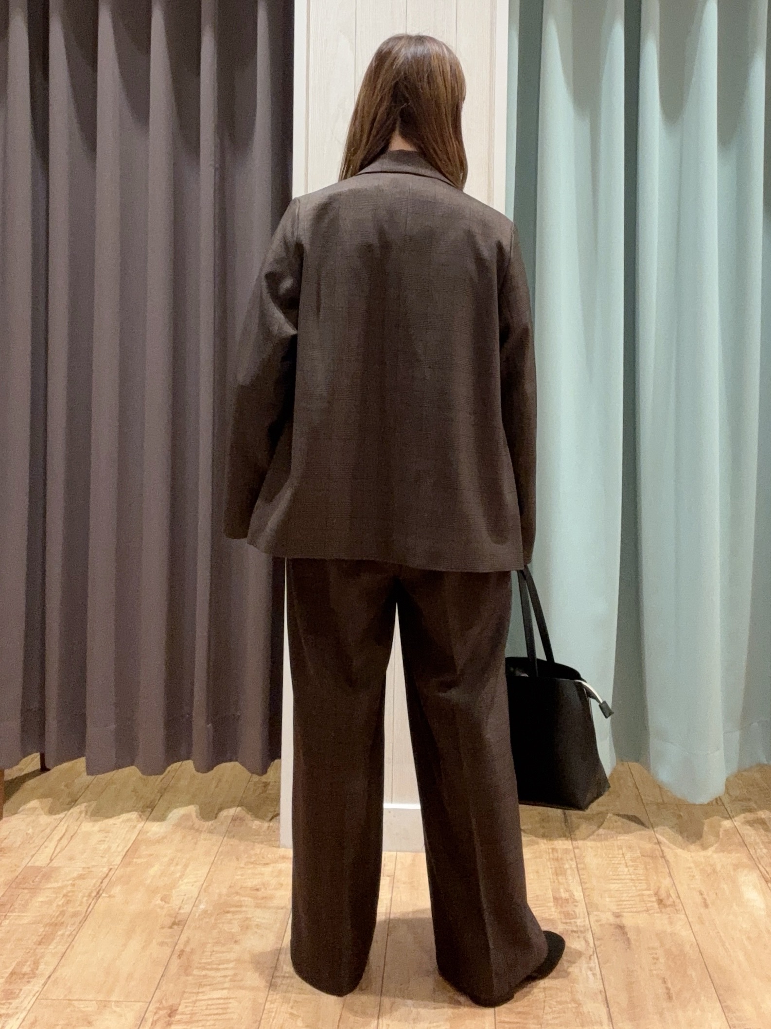 なみぞうさんの「SHOO･LA･RUE｜【セットアップ可/洗濯後しわになりにくい】ウールフィール ダブルジャケット」を使ったコーディネート