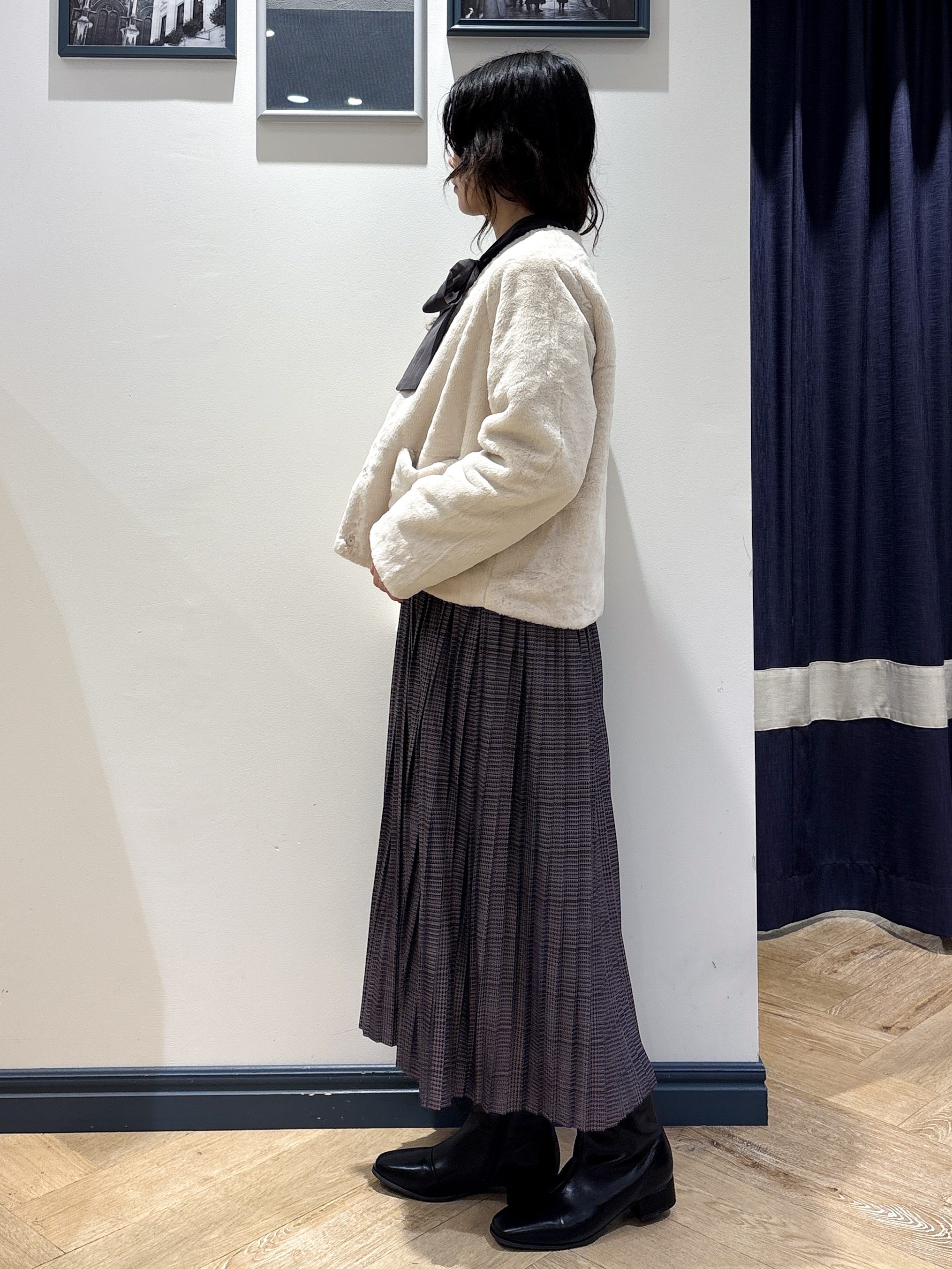 ayakaさんの「grove｜フェイクファーショートジャケット」を使ったコーディネート