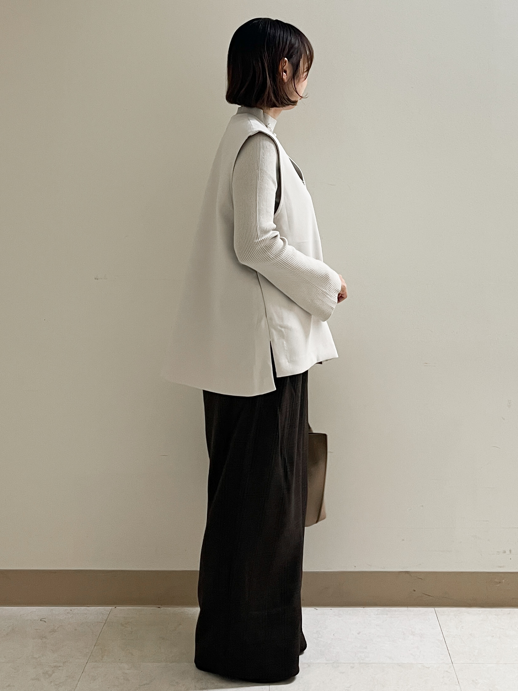 あかねさんの「OPAQUE.CLIP｜《ツインセット》Vネックベスト&times;ハイネックリブニット【洗濯機OK】」を使ったコーディネート