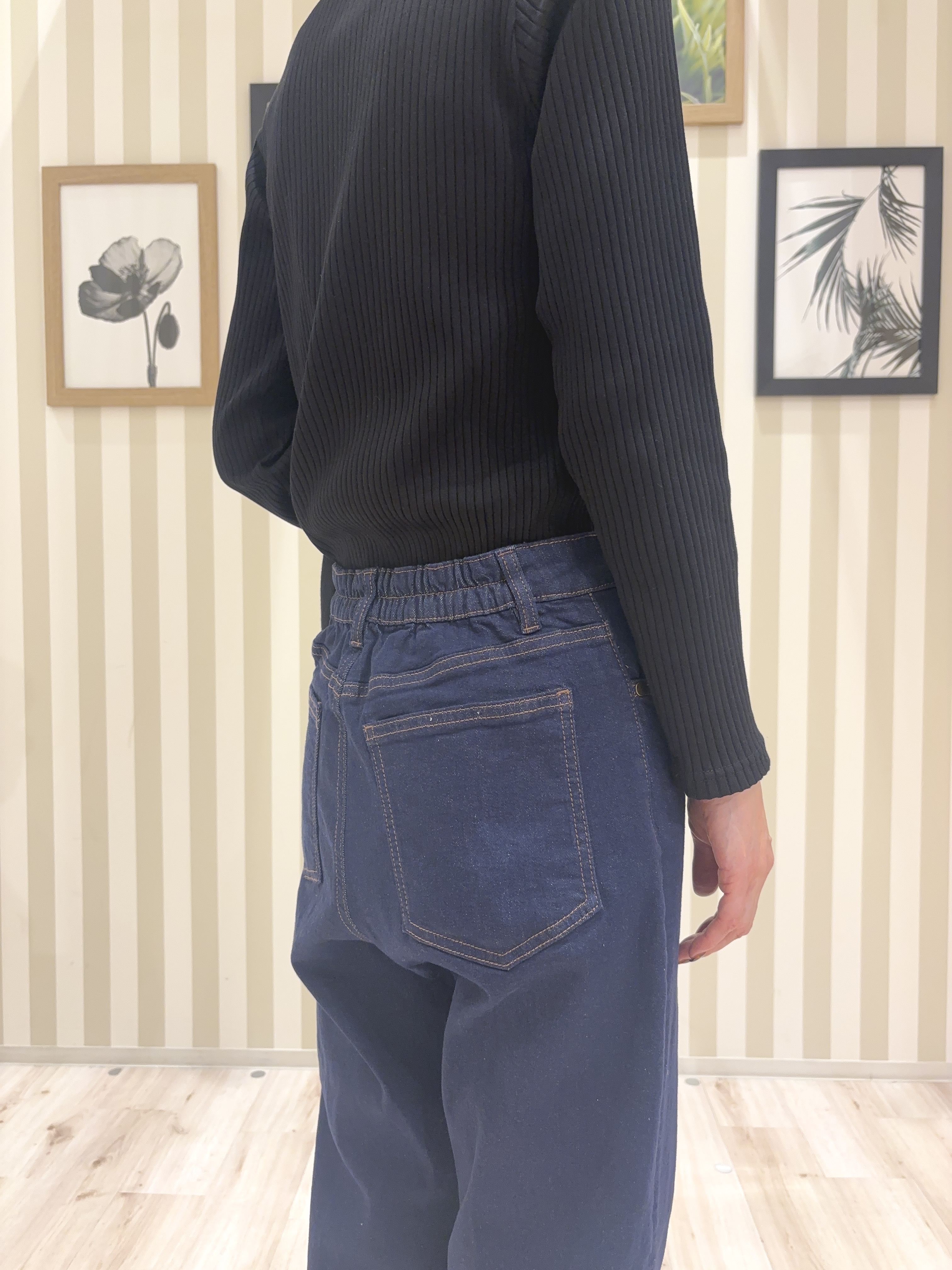 たまごがにさんの「SHOO･LA･RUE｜【毛玉になりにくい/S-LL/洗濯機可/体型カバー】Vネックゆったりカーディガン」を使ったコーディネート