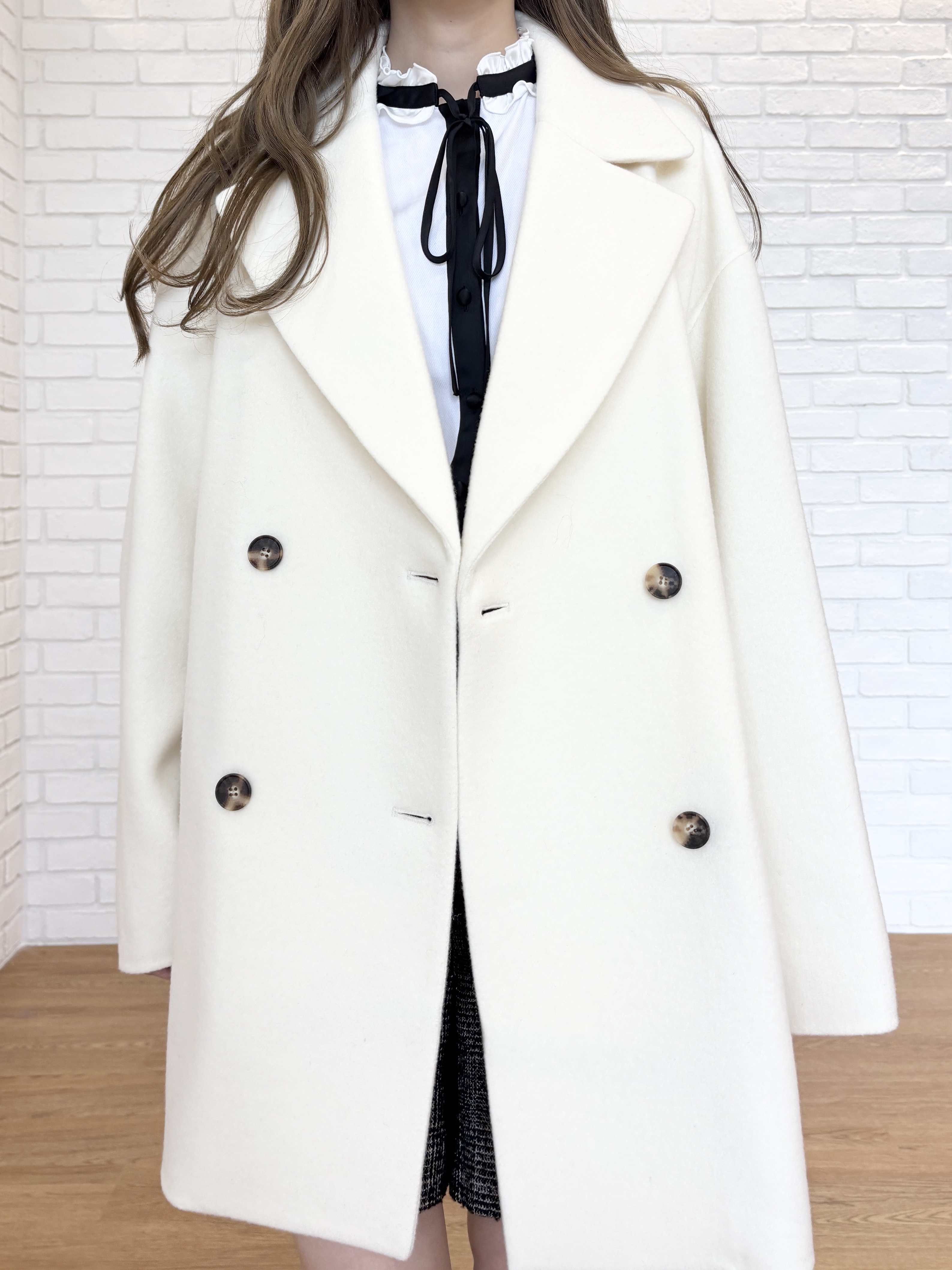 清水夏姫さんの「DRESSTERIOR｜Dhyana．（ディアナドット）&times;金子綾 ロングブーツ」を使ったコーディネート