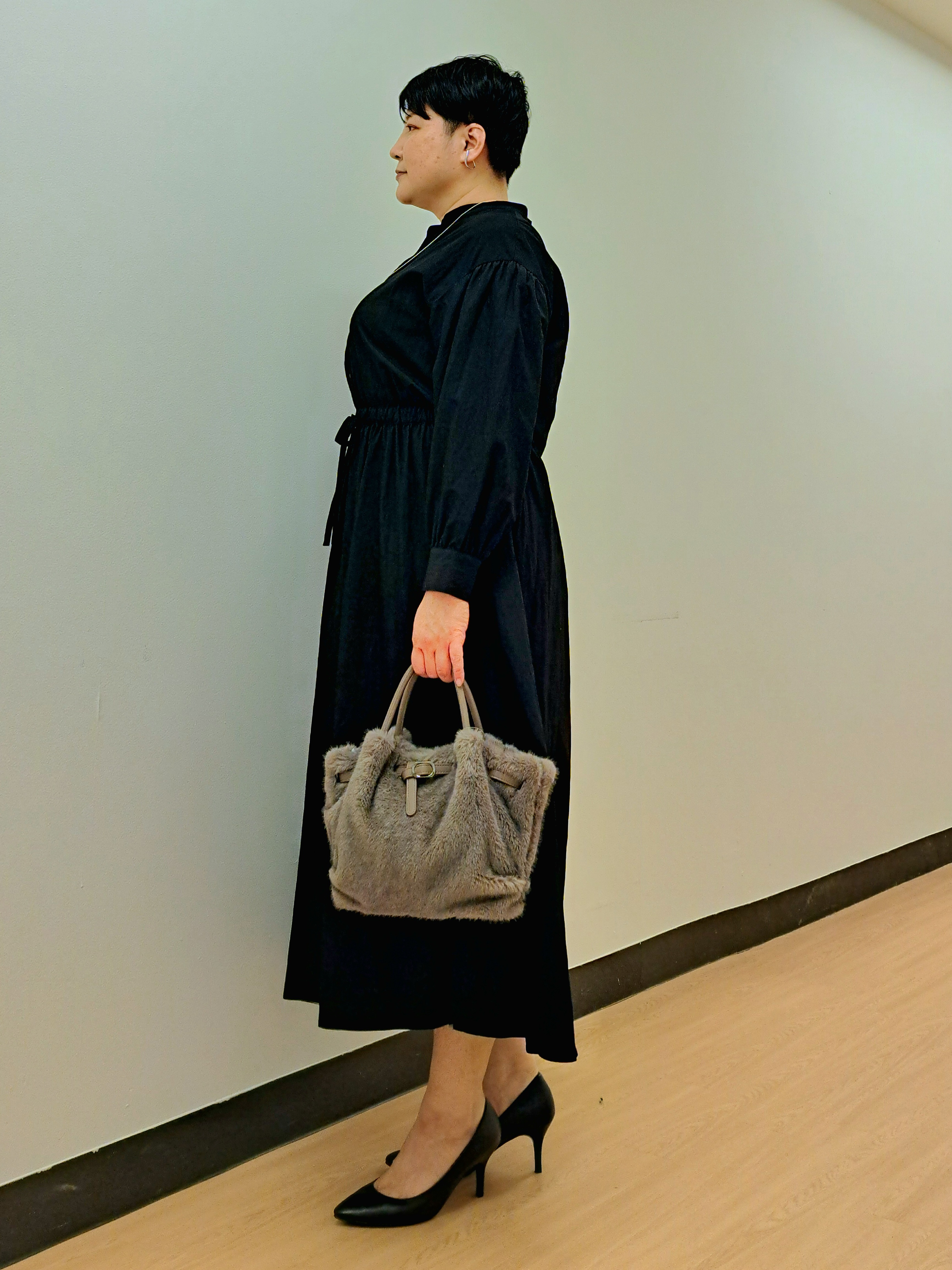 ますこさんの「UNTITLED｜ドレープワンピース」を使ったコーディネート