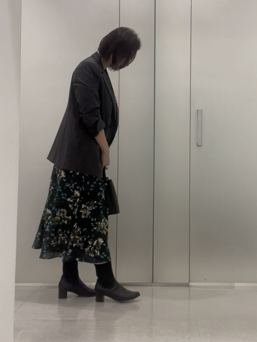 まどかさんの「UNTITLED｜【セットアップ可/秋羽織り/お仕事スーツ】ウールブレンドダブルジャケット」を使ったコーディネート