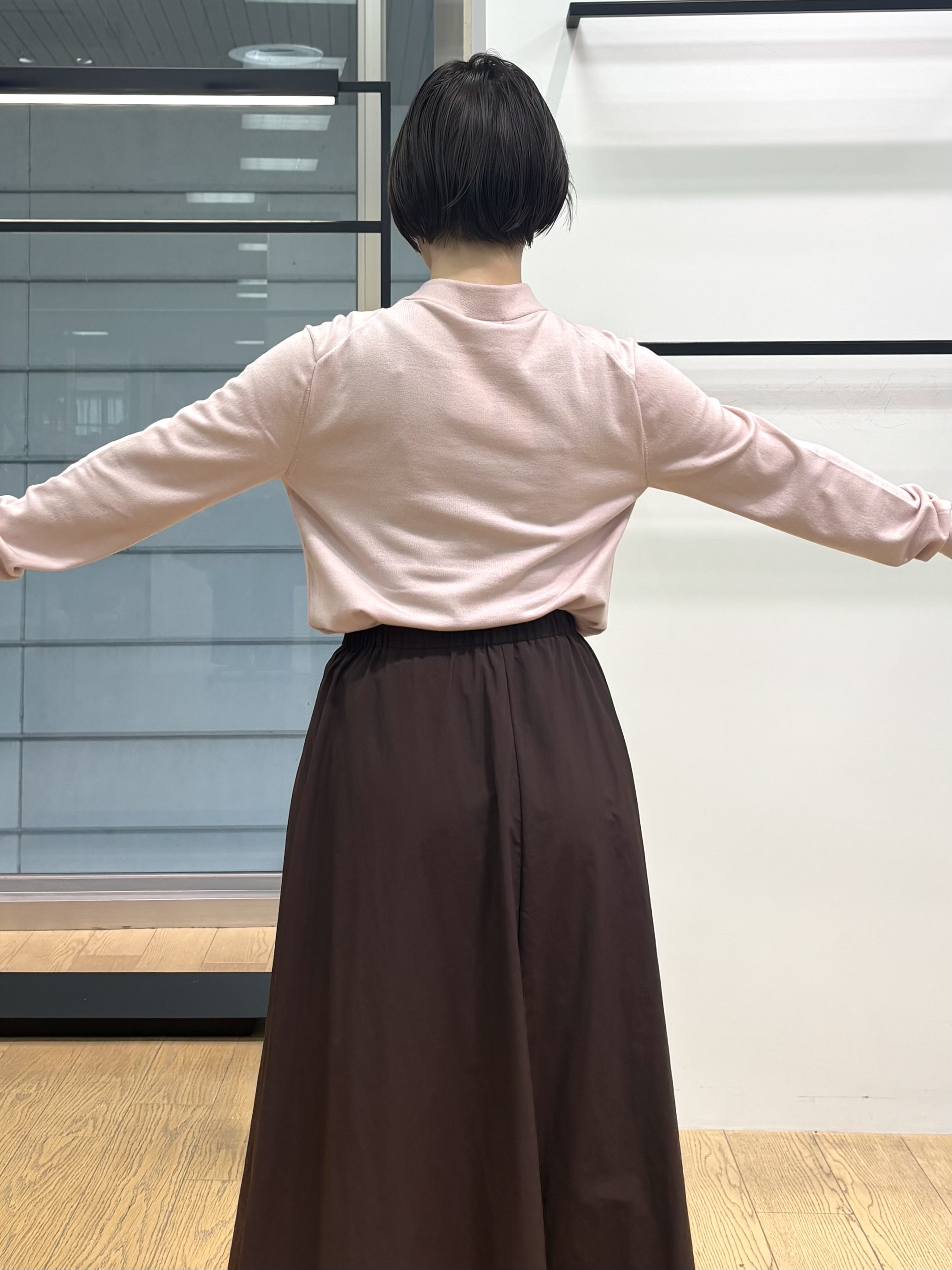 asamiさんの「INDIVI｜【風合い〇／キレイめ華やか】サイドボウタイニット」を使ったコーディネート