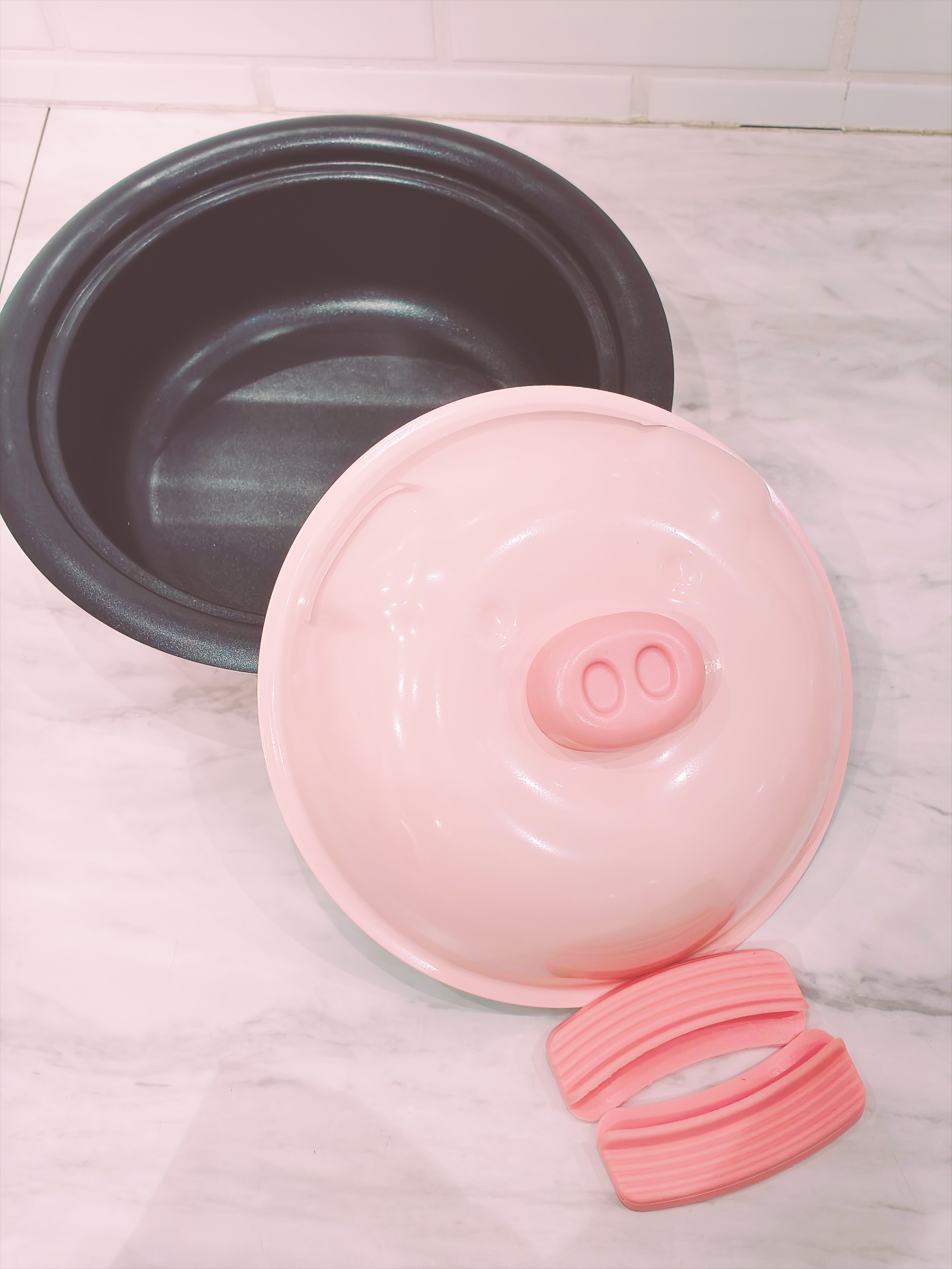 rieさんの「212 KITCHEN STORE｜アニポ IH対応卓上鍋18cm ブタ」を使ったコーディネート