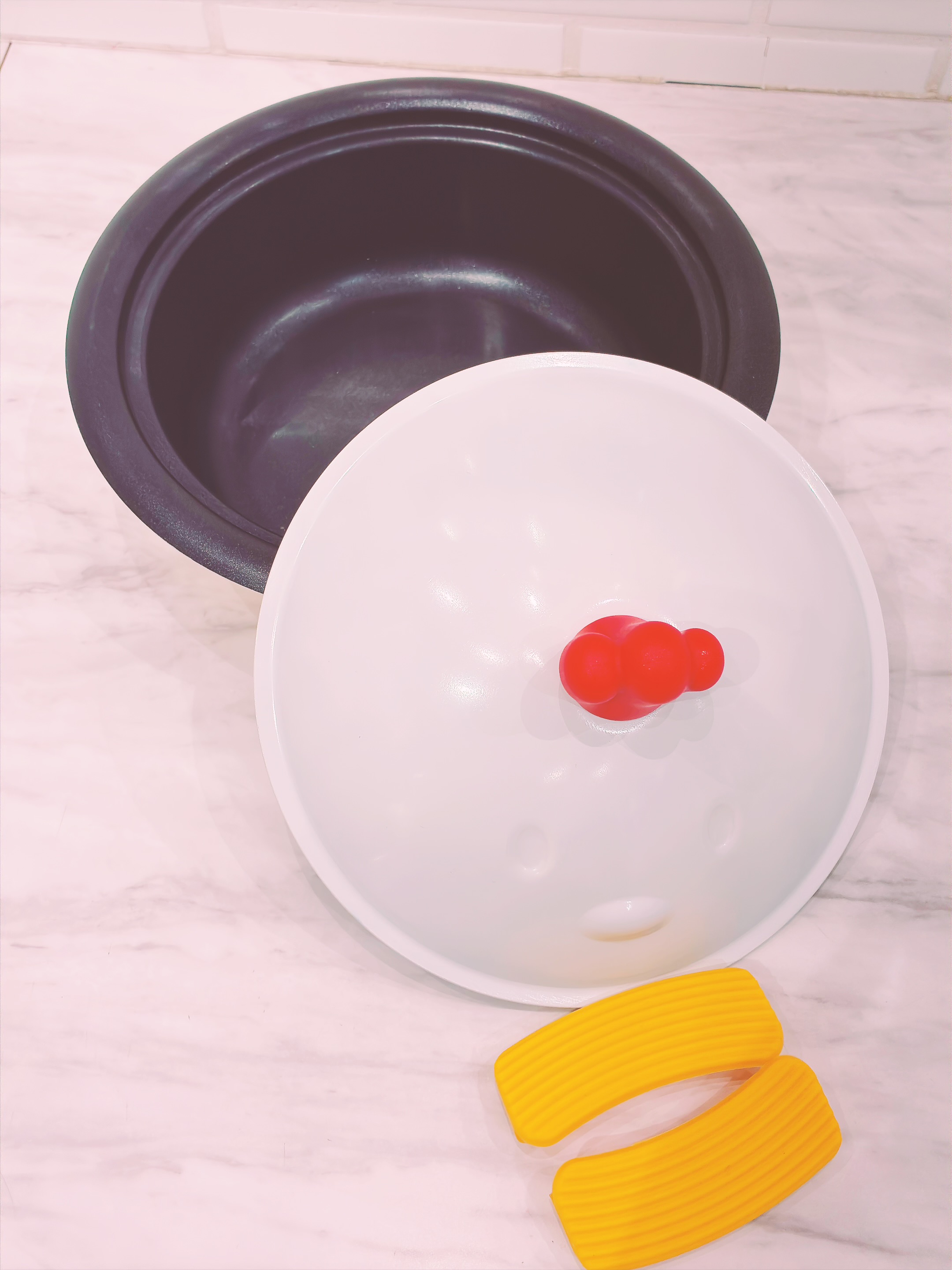 rieさんの「212 KITCHEN STORE｜アニポ IH対応卓上鍋18cm ブタ」を使ったコーディネート