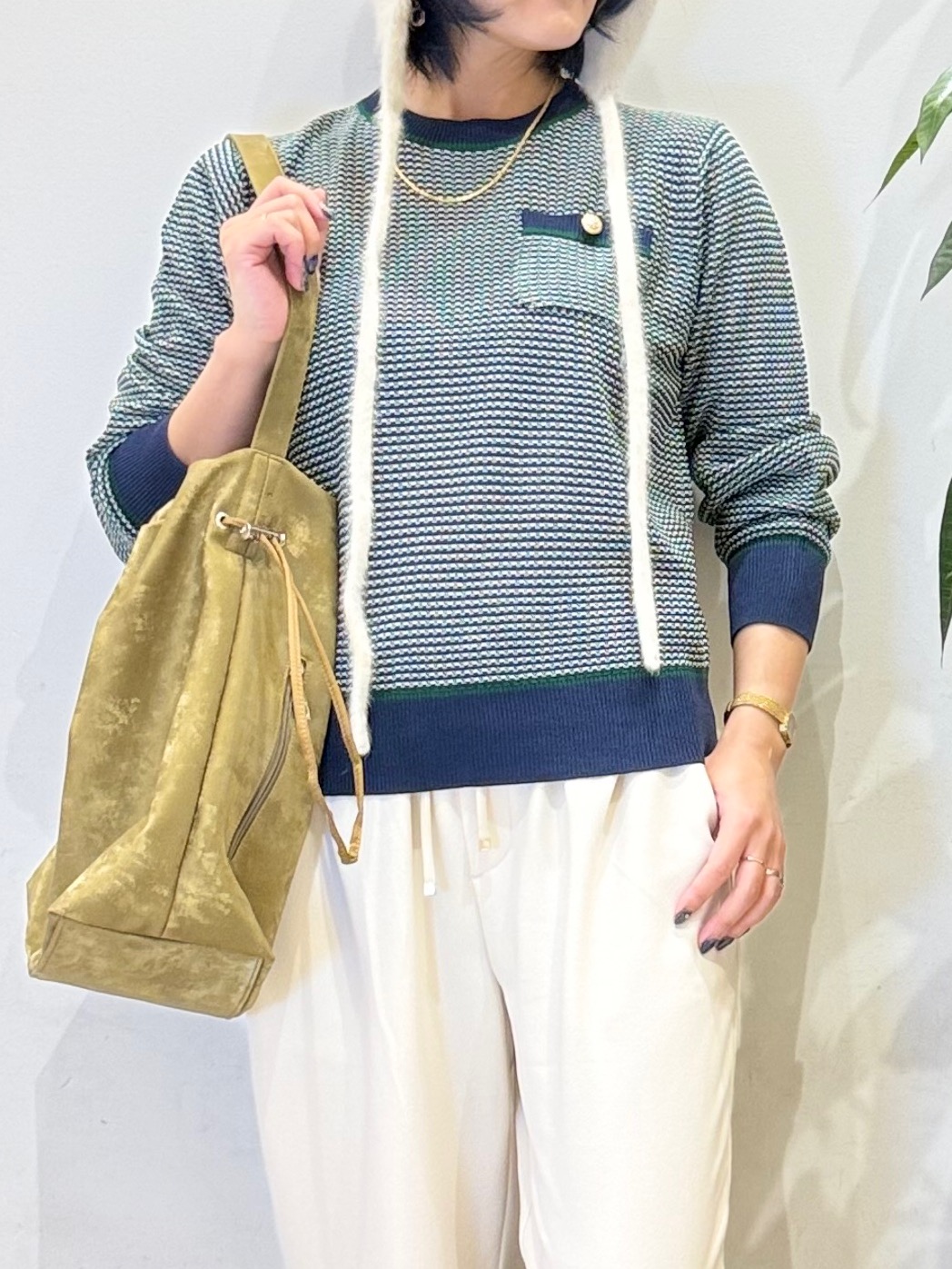 misakiさんの「SHOO･LA･RUE｜【S-LL/洗濯機可】1枚でサマになる カノコ編み配色クルーネックニット」を使ったコーディネート
