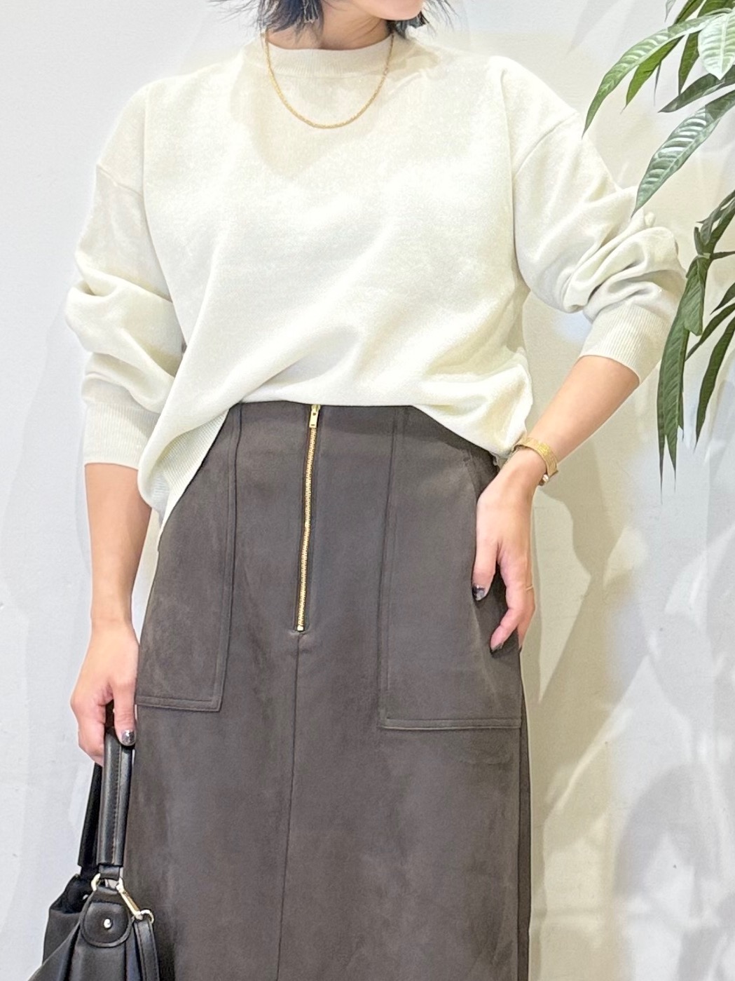 misakiさんの「SHOO･LA･RUE｜【S-LL/洗濯機可/体型カバー】繊細なラメが品よく華やか スウェットライクニット」を使ったコーディネート