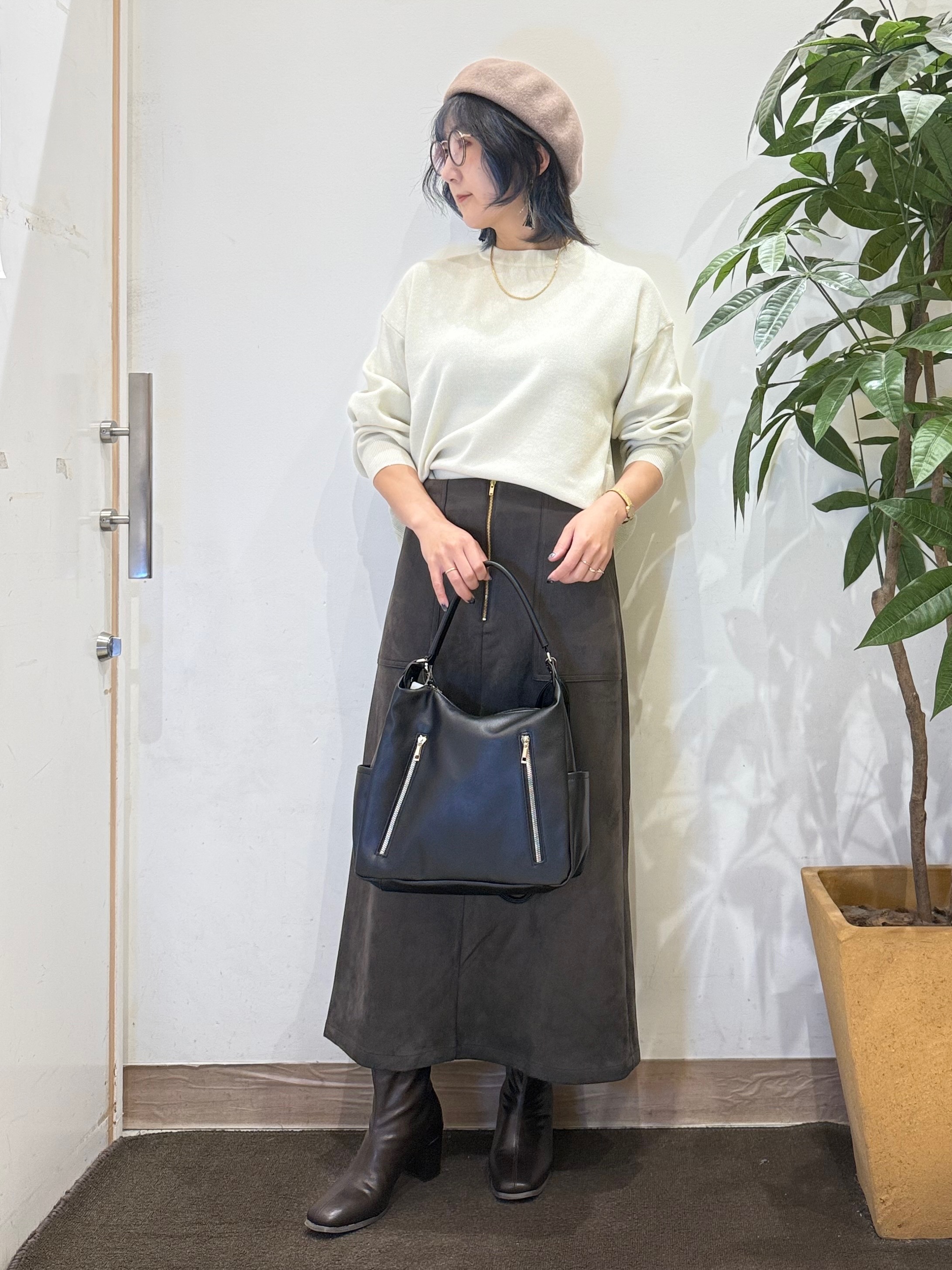 misakiさんの「SHOO･LA･RUE｜【S-LL/洗濯機可/体型カバー】繊細なラメが品よく華やか スウェットライクニット」を使ったコーディネート