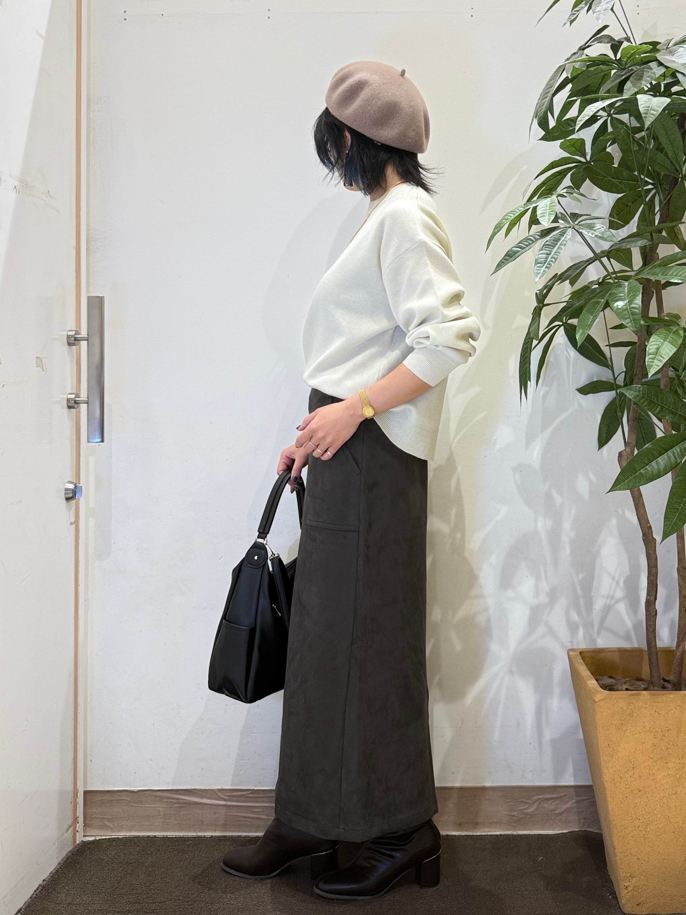 misakiさんの「SHOO･LA･RUE｜【S-LL/洗濯機可/体型カバー】繊細なラメが品よく華やか スウェットライクニット」を使ったコーディネート