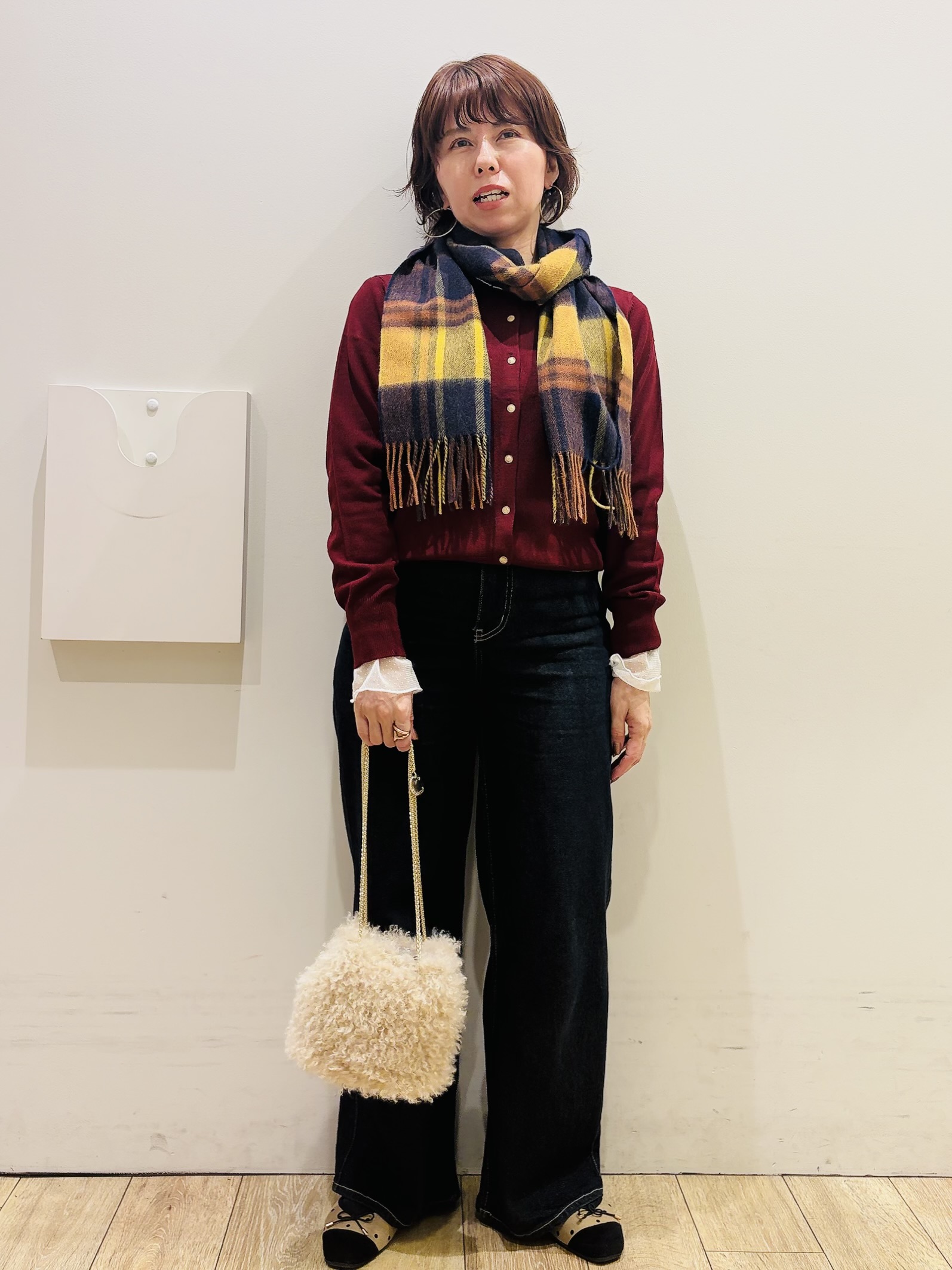 YUKOさんの「index｜『THE』名品ニットカーディガン【洗濯機OK】」を使ったコーディネート