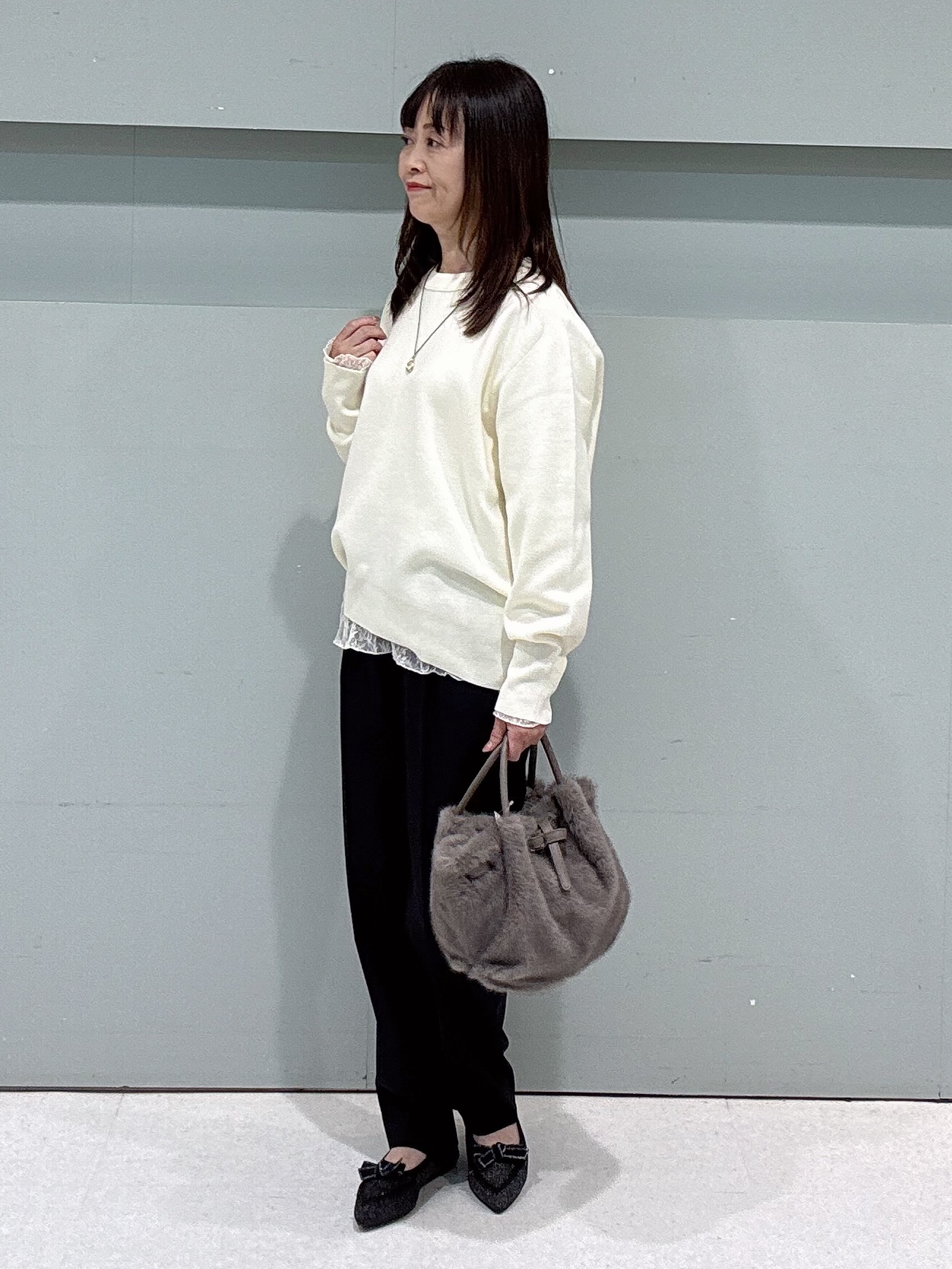 makiさんの「UNTITLED｜【きれいめカジュアル】スウェットライクニットプルオーバー」を使ったコーディネート