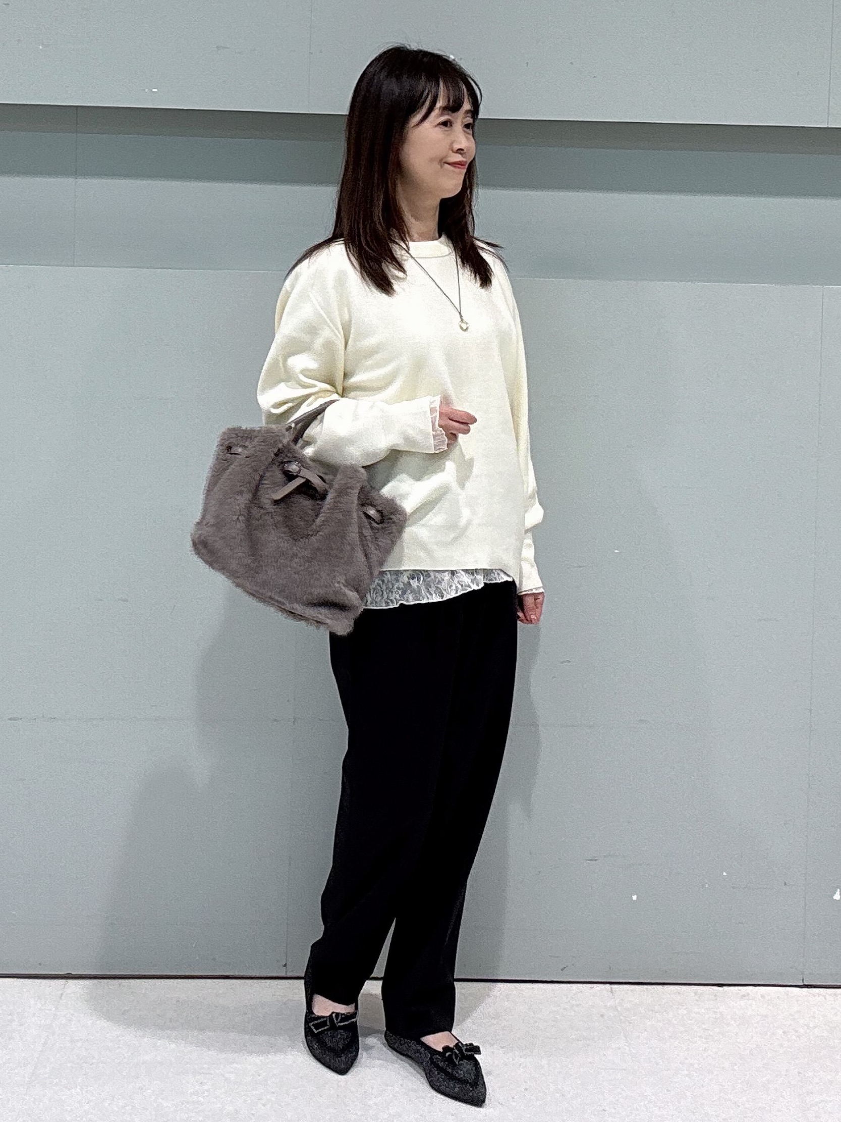makiさんの「UNTITLED｜【きれいめカジュアル】スウェットライクニットプルオーバー」を使ったコーディネート