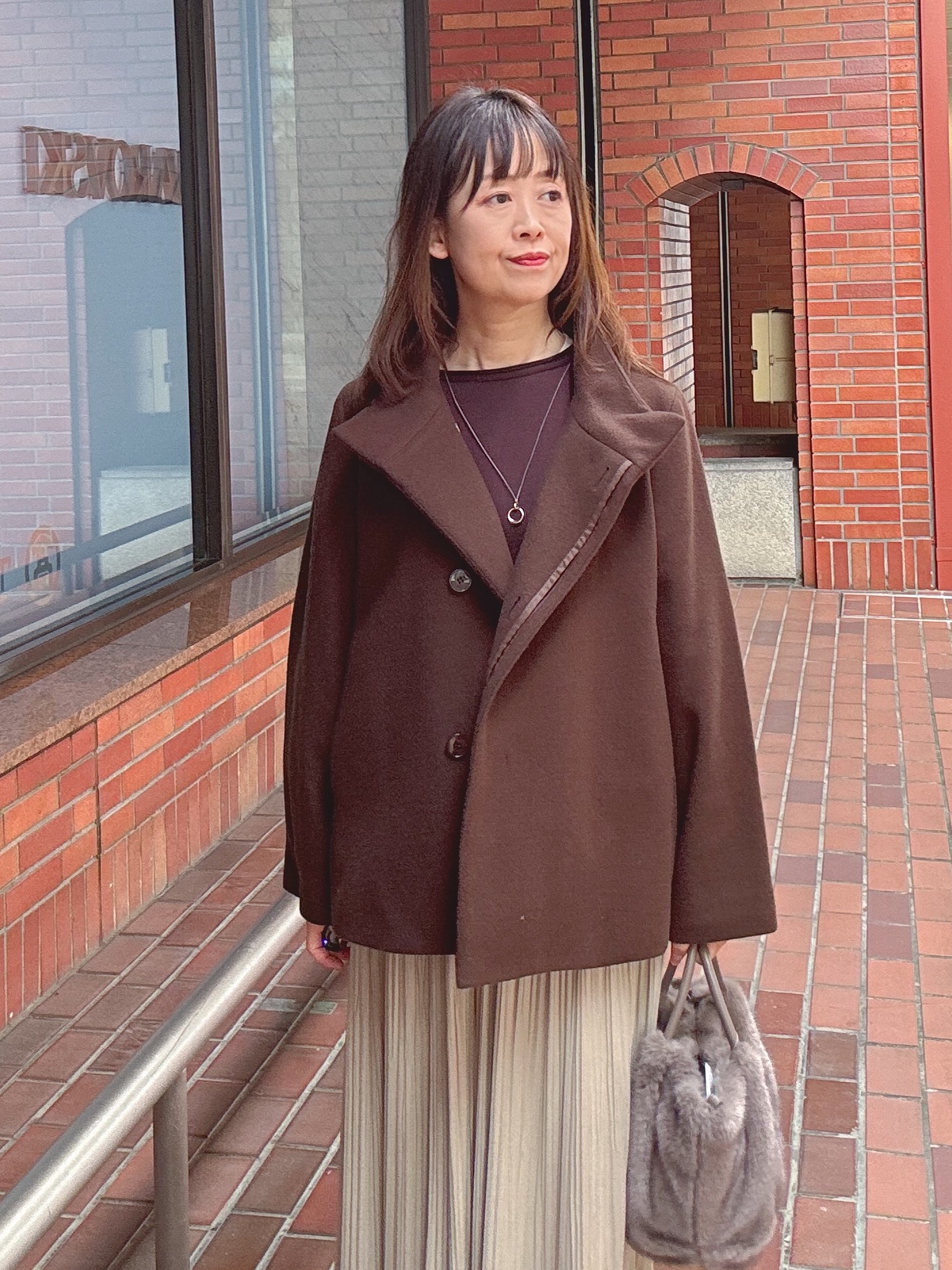 makiさんの「UNTITLED｜【軽アウター/ウール100】ウールショートコート」を使ったコーディネート
