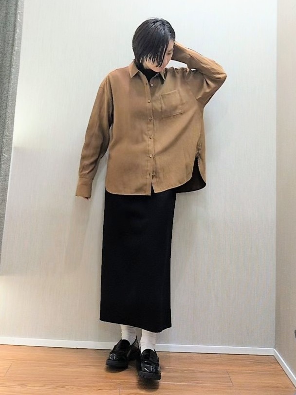 ミズタさんの「UNTITLED｜【セットアップ可/秋羽織り】スエードライクシャツ」を使ったコーディネート