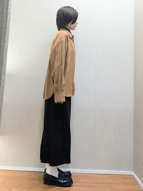 ミズタさんの「UNTITLED｜【セットアップ可/秋羽織り】スエードライクシャツ」を使ったコーディネート