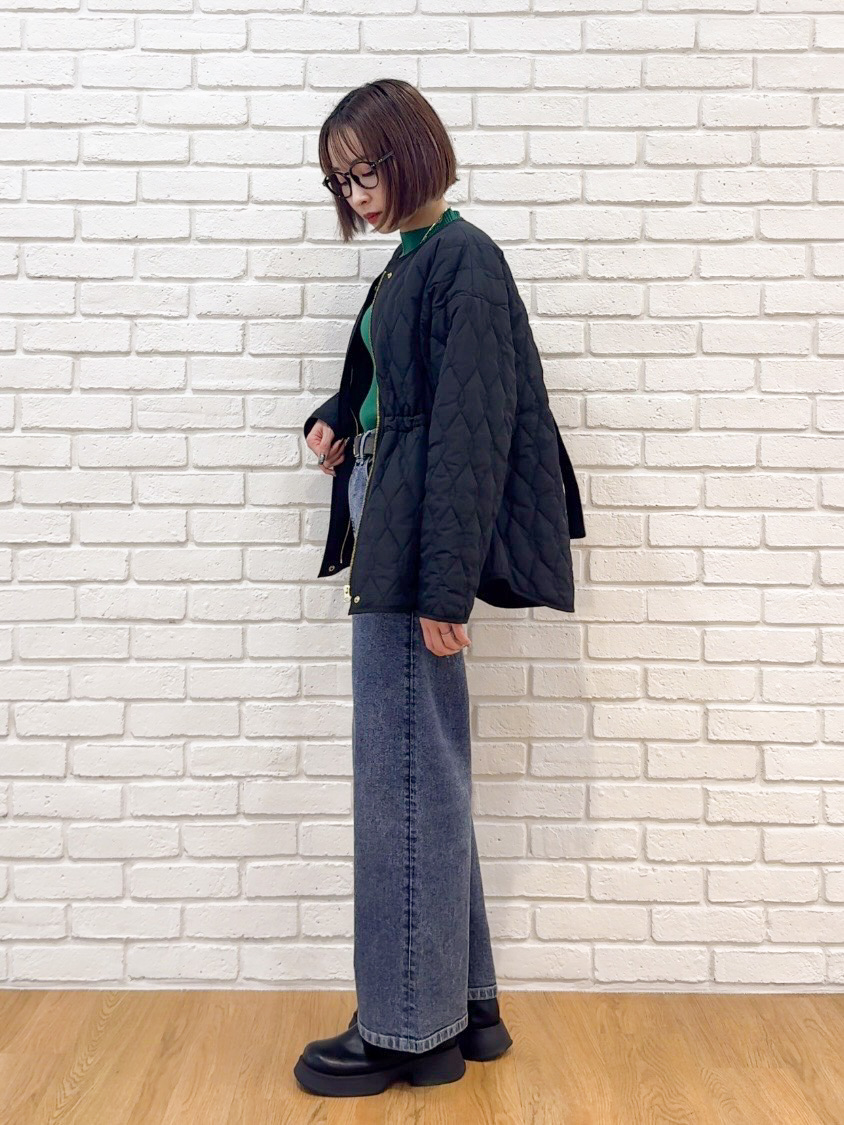 𝐜𝐡𝐢𝐤𝐚さんの「SHOO･LA･RUE｜【撥水/S-LL/洗濯機可】ウエスト絞れる キルト中綿ジャケット」を使ったコーディネート