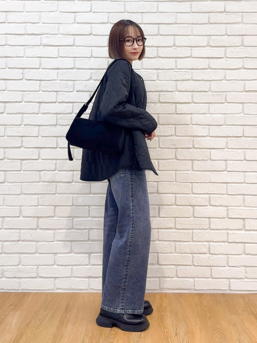 𝐜𝐡𝐢𝐤𝐚さんの「SHOO･LA･RUE｜【撥水/S-LL/洗濯機可】ウエスト絞れる キルト中綿ジャケット」を使ったコーディネート