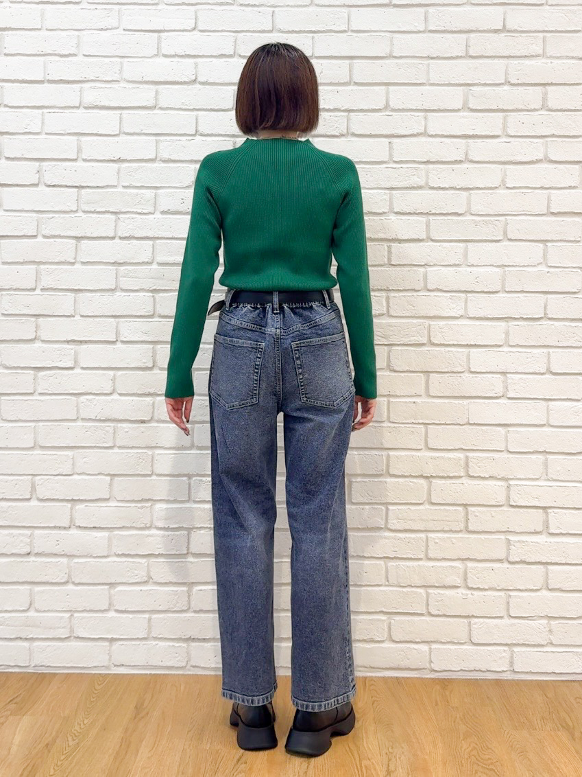 𝐜𝐡𝐢𝐤𝐚さんの「SHOO･LA･RUE｜【撥水/S-LL/洗濯機可】ウエスト絞れる キルト中綿ジャケット」を使ったコーディネート