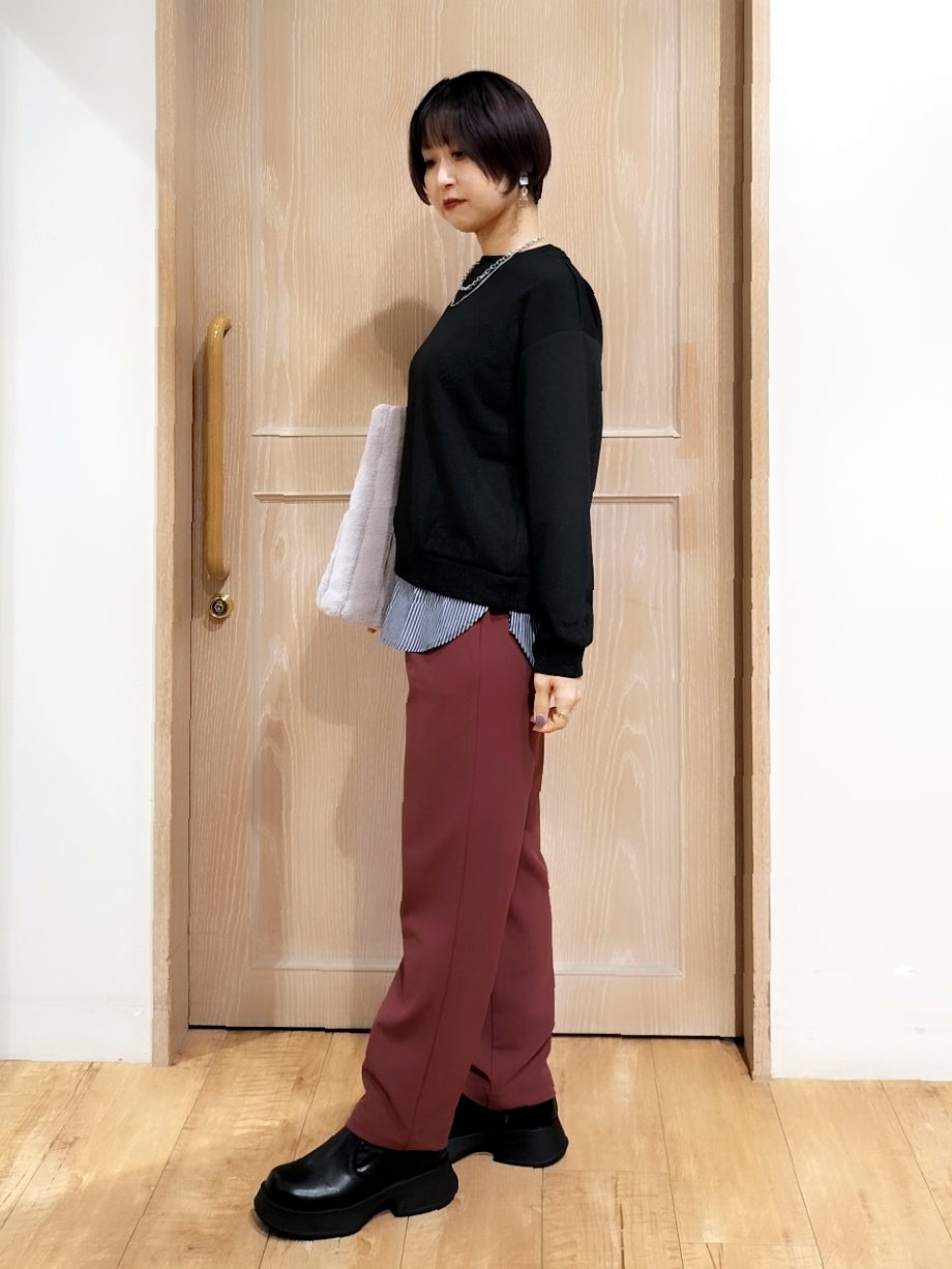 YUKIさんの「SHOO･LA･RUE｜【S-LL/体型カバー】ヒップが隠れる ラインジャカード Vネックカーディガン」を使ったコーディネート