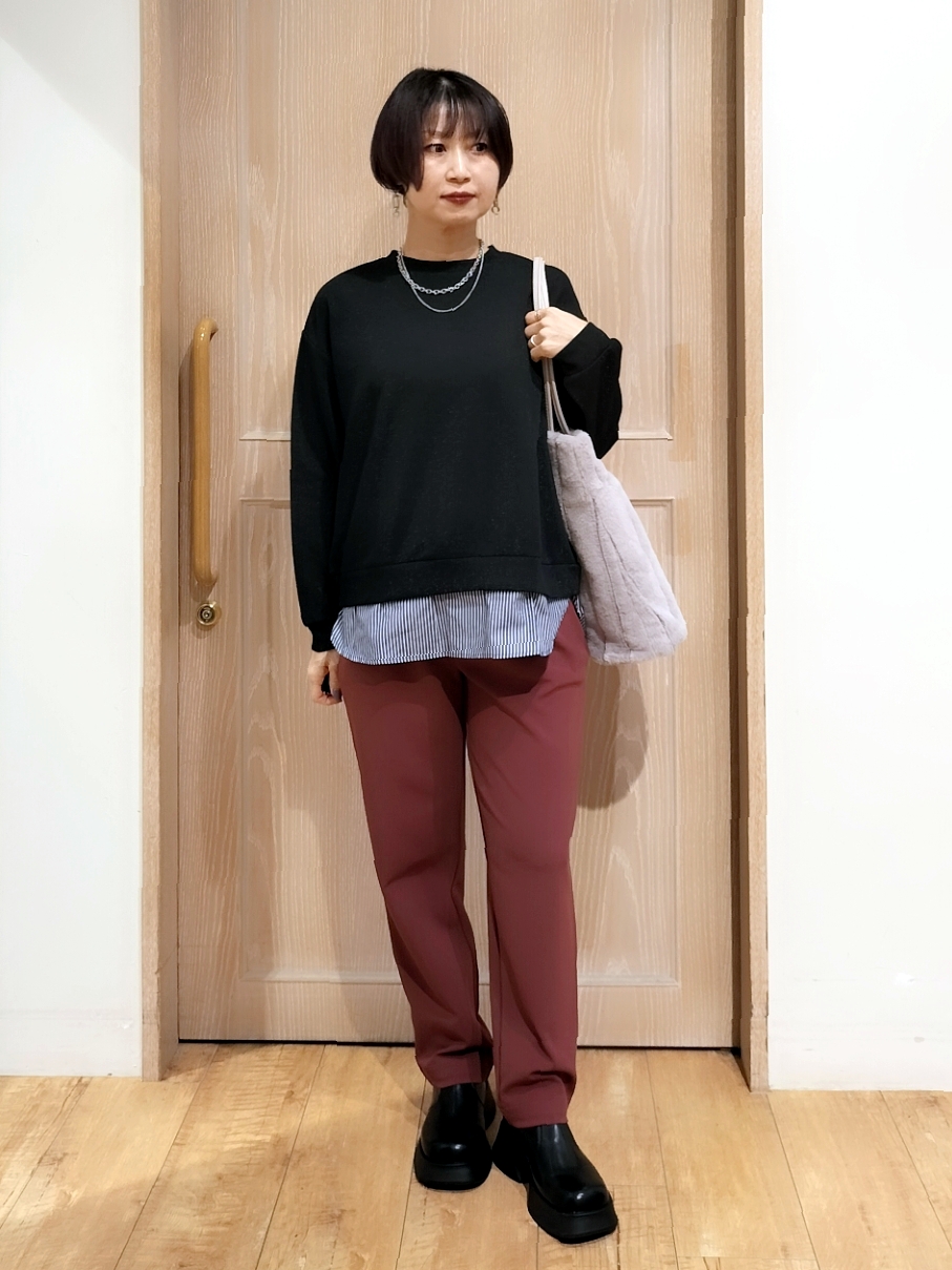 YUKIさんの「SHOO･LA･RUE｜【S-LL/体型カバー】ヒップが隠れる ラインジャカード Vネックカーディガン」を使ったコーディネート