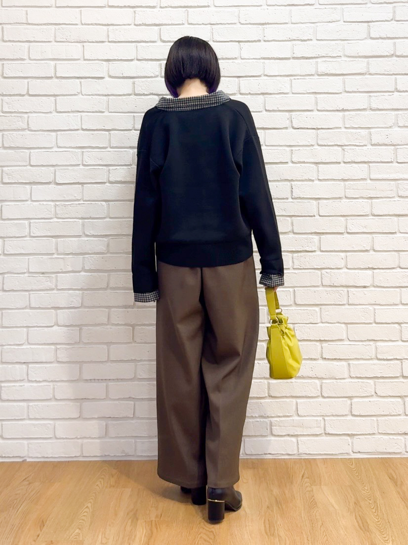 𝐜𝐡𝐢𝐤𝐚さんの「SHOO･LA･RUE｜【S-LL/洗濯機可】デニム／チェック切替でこなれ見え 金ボタンニットカーディガン」を使ったコーディネート