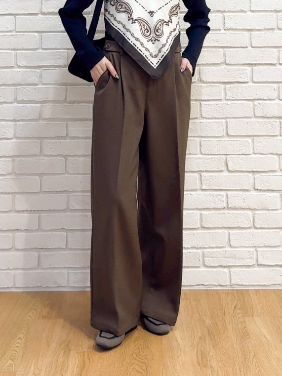 𝐜𝐡𝐢𝐤𝐚さんの「SHOO･LA･RUE｜【S-LL】シンプルだから使いやすい すっきり見えの長袖トップス」を使ったコーディネート