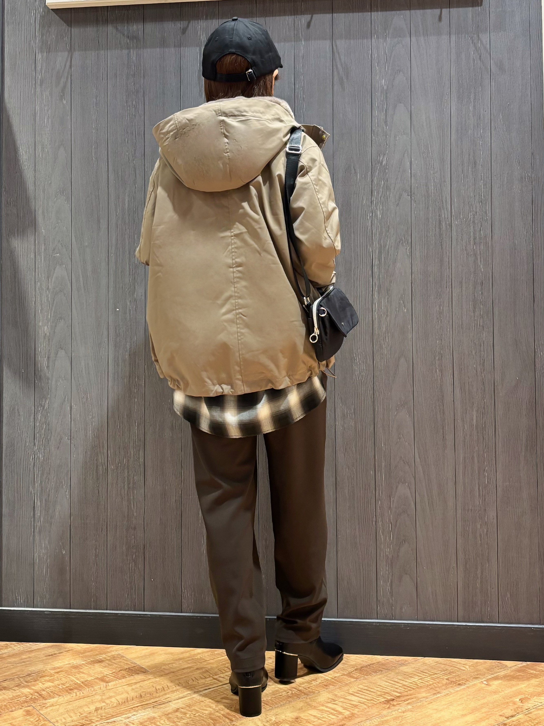 meiさんの「SHOO･LA･RUE｜【洗濯機可/撥水/マルチWAY】ファーライナー付き 毎日欲張りマンパ」を使ったコーディネート