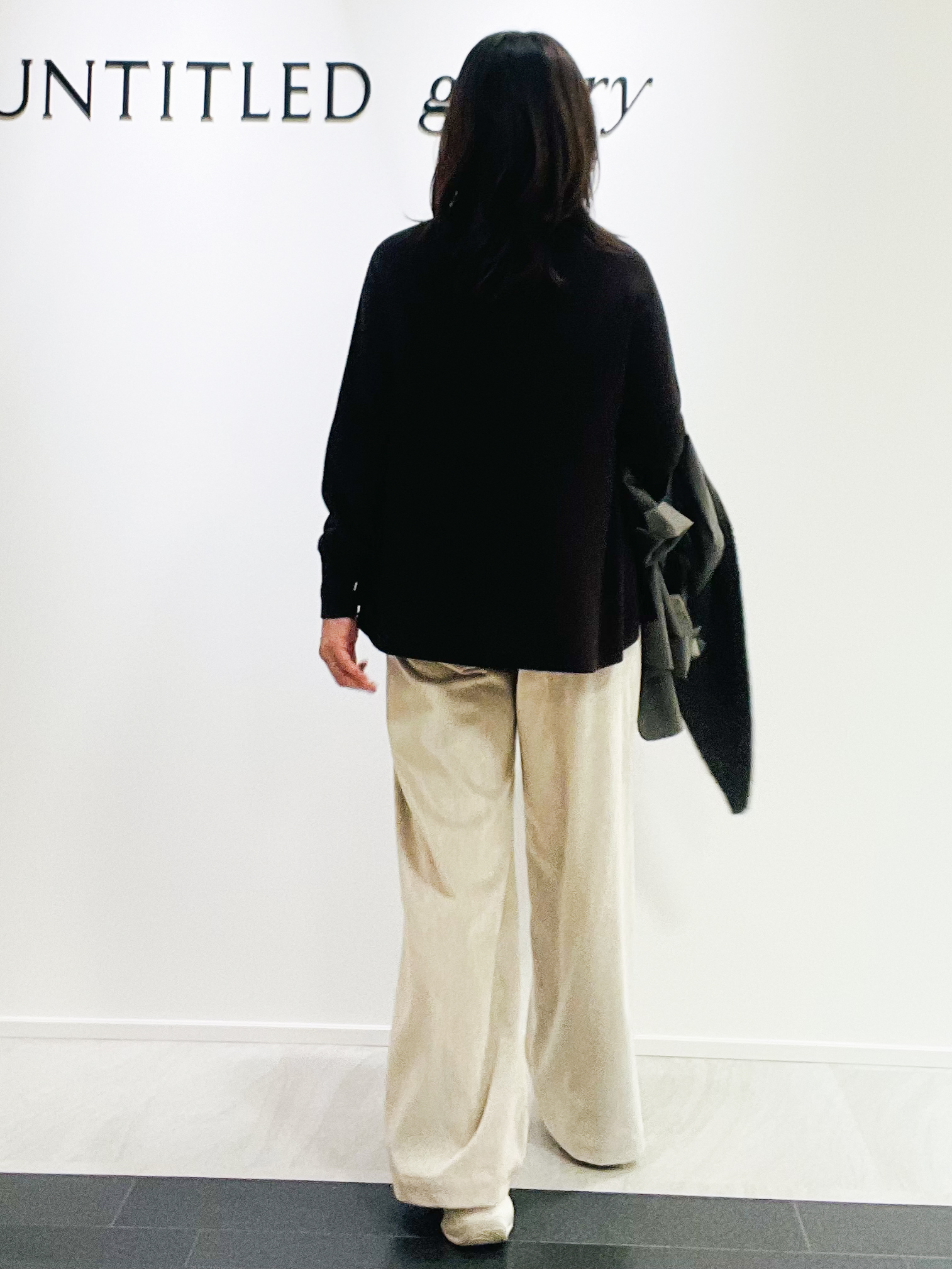 めいさんの「UNTITLED｜【きれいに体型カバー/8色展開】Aラインシルエットニットプルオーバー」を使ったコーディネート