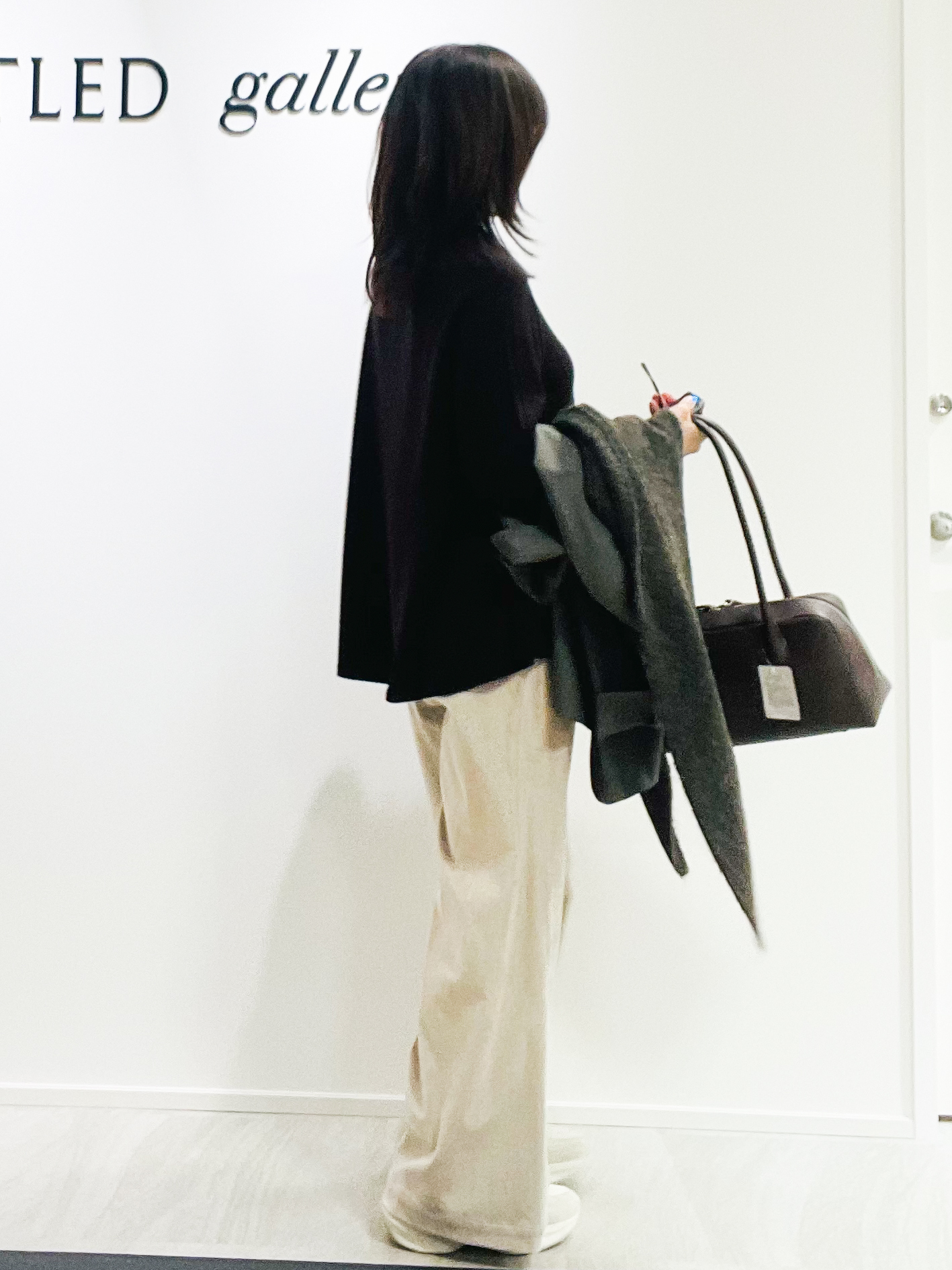 めいさんの「UNTITLED｜【きれいに体型カバー/8色展開】Aラインシルエットニットプルオーバー」を使ったコーディネート