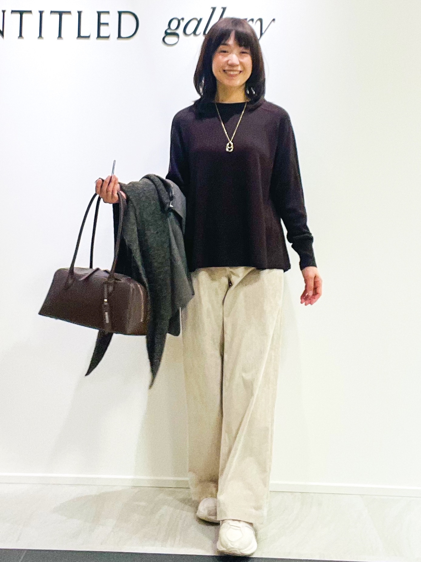 めいさんの「UNTITLED｜【きれいに体型カバー/8色展開】Aラインシルエットニットプルオーバー」を使ったコーディネート