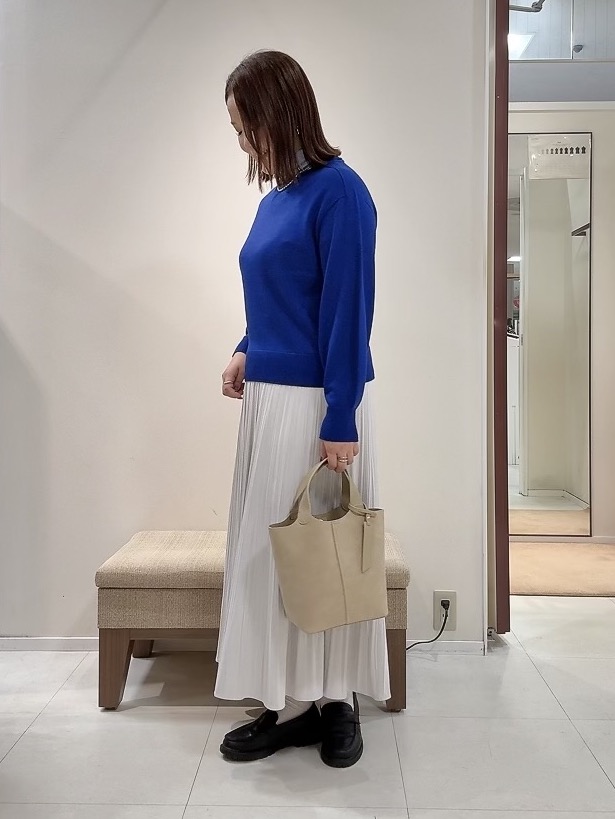 YUIさんの「UNTITLED｜【店頭人気！/8色展開】ボリュームスリーブニットプルオーバー」を使ったコーディネート