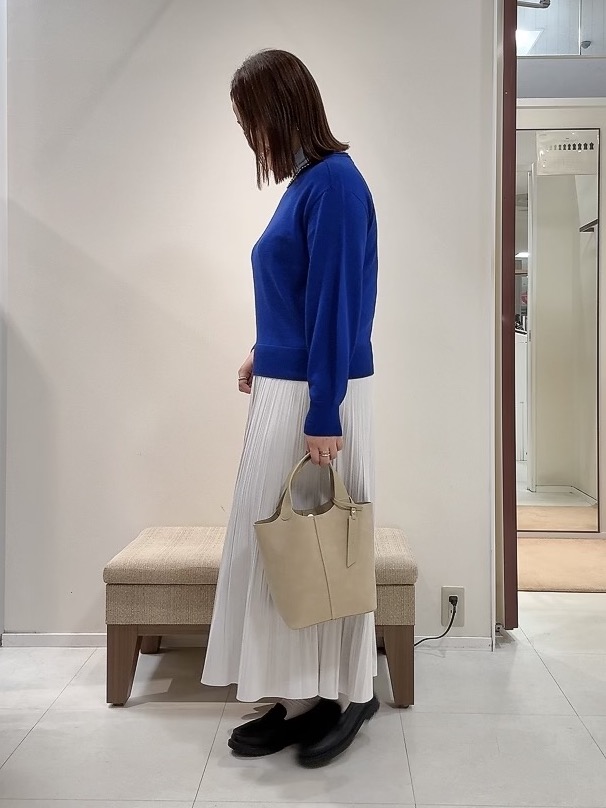 YUIさんの「UNTITLED｜【店頭人気！/8色展開】ボリュームスリーブニットプルオーバー」を使ったコーディネート