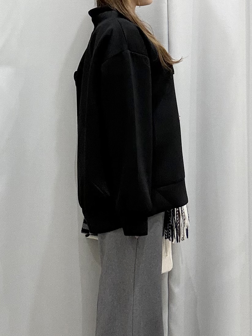 shioさんの「SHOO･LA･RUE｜【S-LL/体型カバー】もちさらなめらかタッチ 抜き襟風トップス」を使ったコーディネート