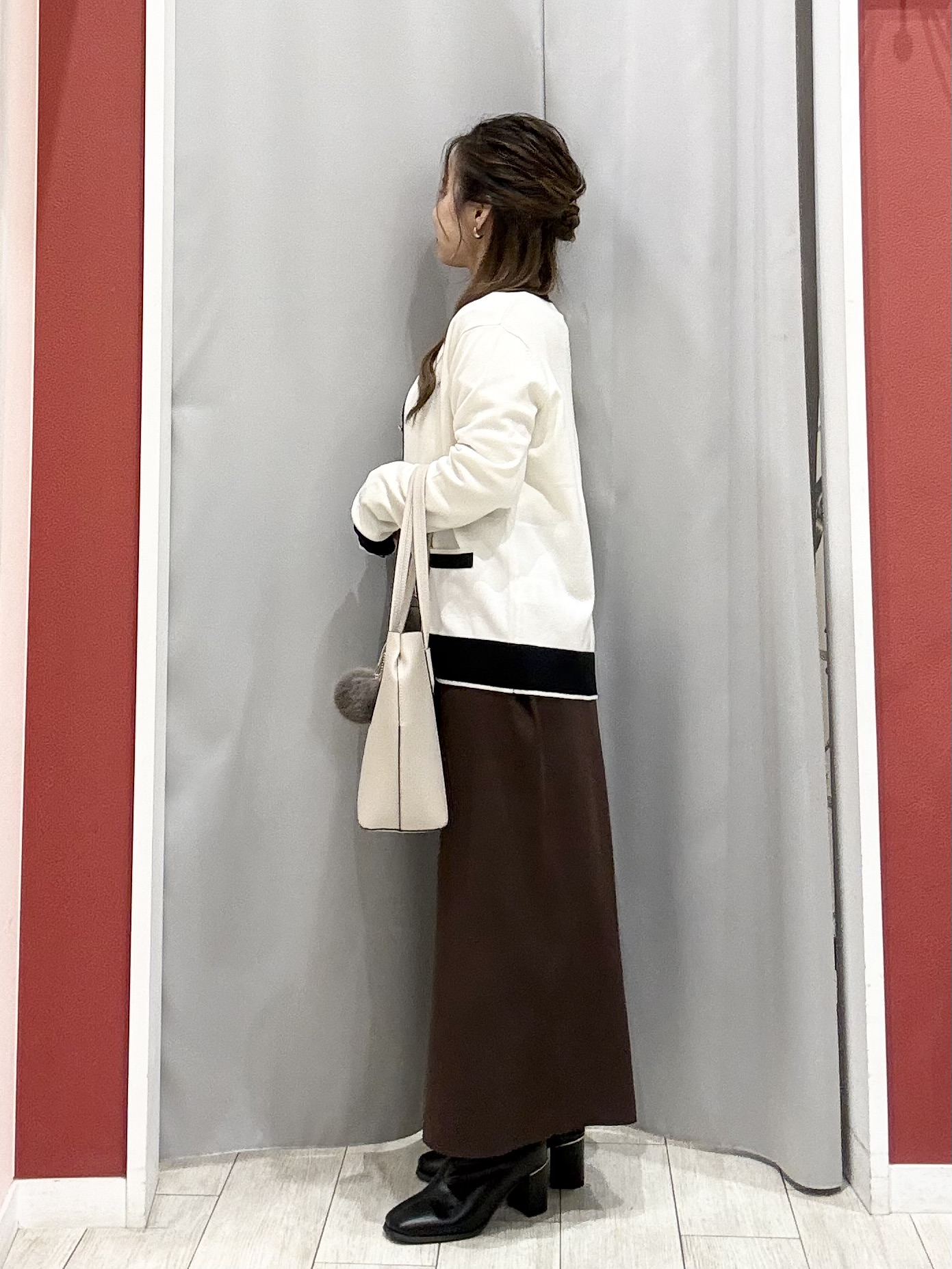 shioさんの「SHOO･LA･RUE｜【S-LL/洗濯機可】配色使いが目を惹く クルーネックニットカーディガン」を使ったコーディネート