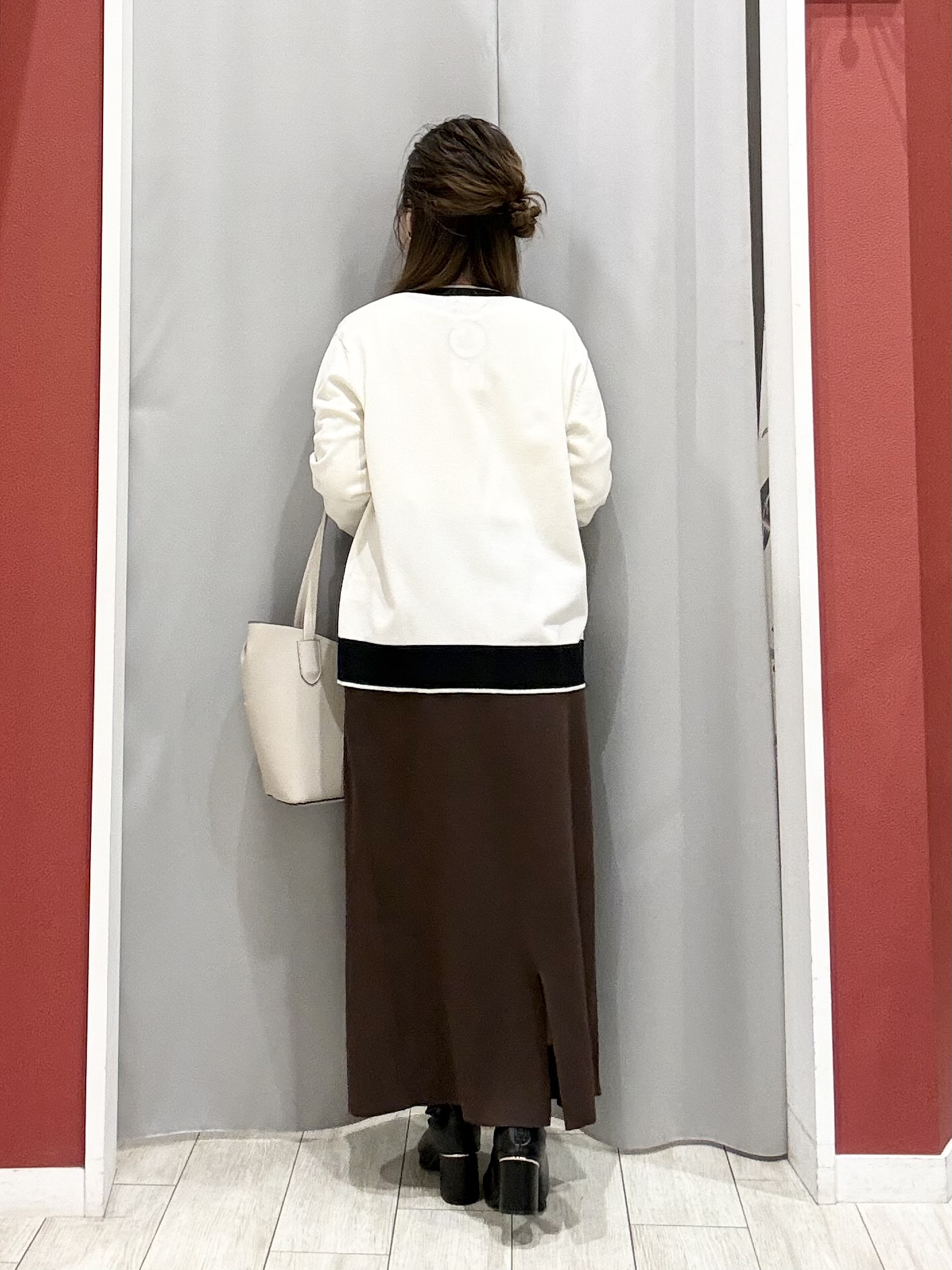 shioさんの「SHOO･LA･RUE｜【S-LL/洗濯機可】配色使いが目を惹く クルーネックニットカーディガン」を使ったコーディネート