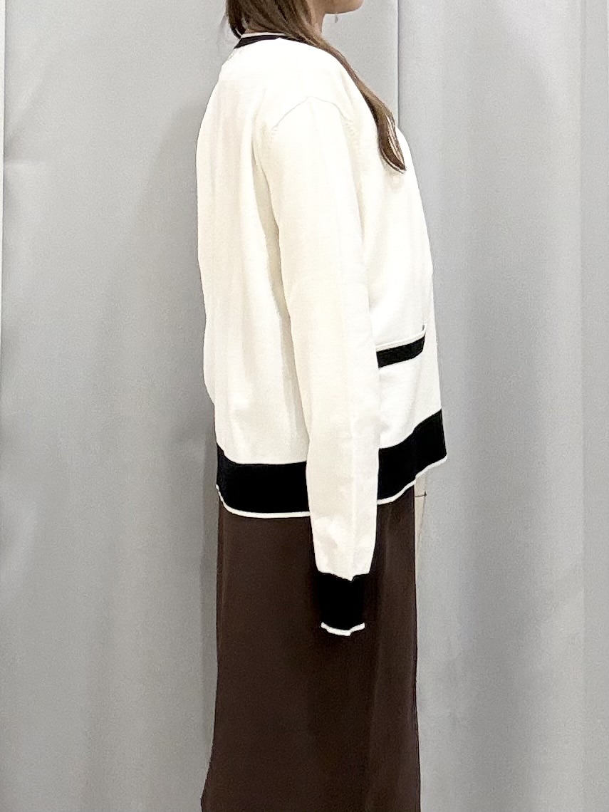 shioさんの「SHOO･LA･RUE｜【S-LL/洗濯機可】配色使いが目を惹く クルーネックニットカーディガン」を使ったコーディネート