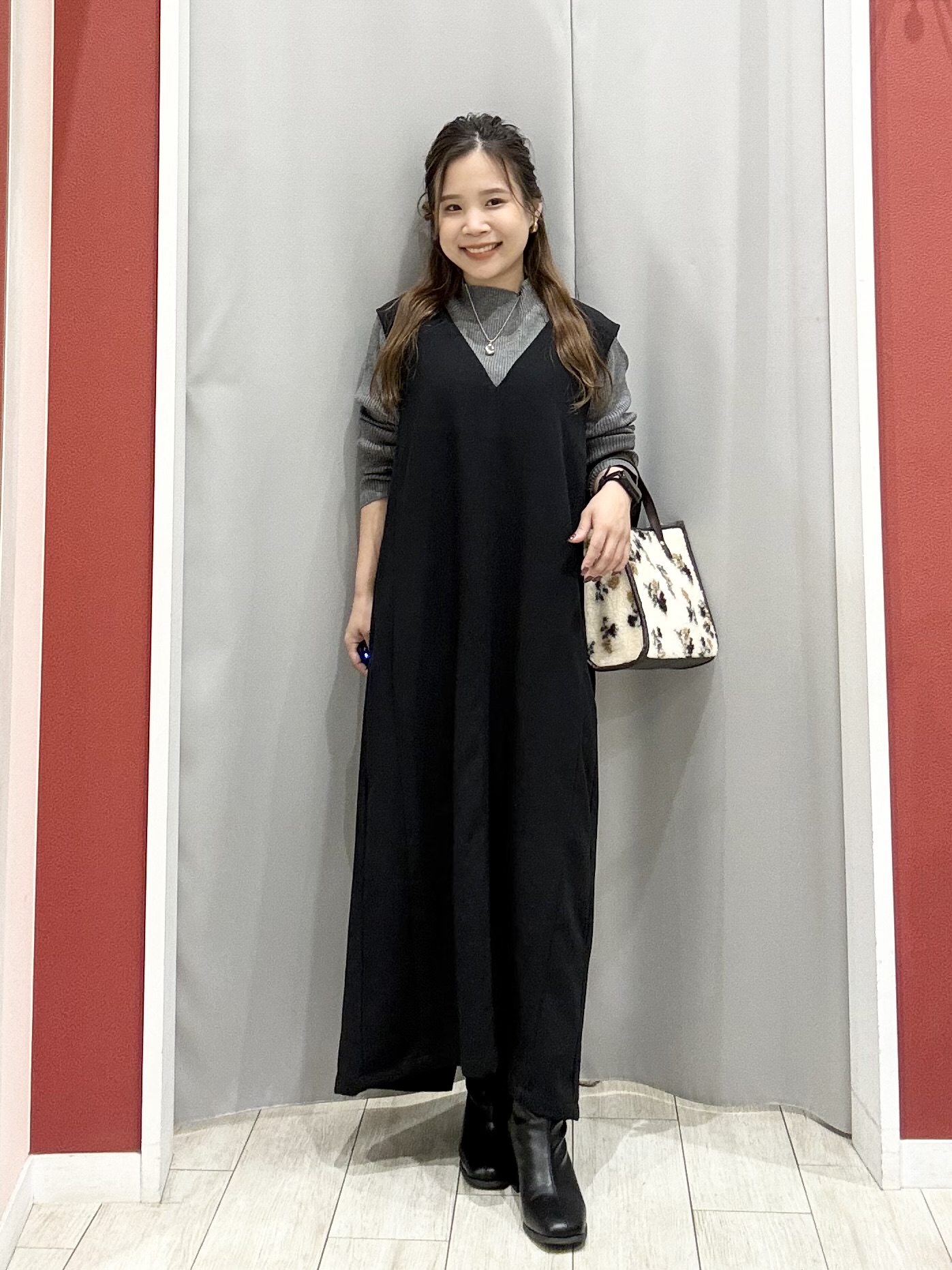 shioさんの「SHOO･LA･RUE｜【絶妙なゆるピタ/S-LL/洗濯機可】ちくちくしにくいリブハイネック やわらかニット」を使ったコーディネート